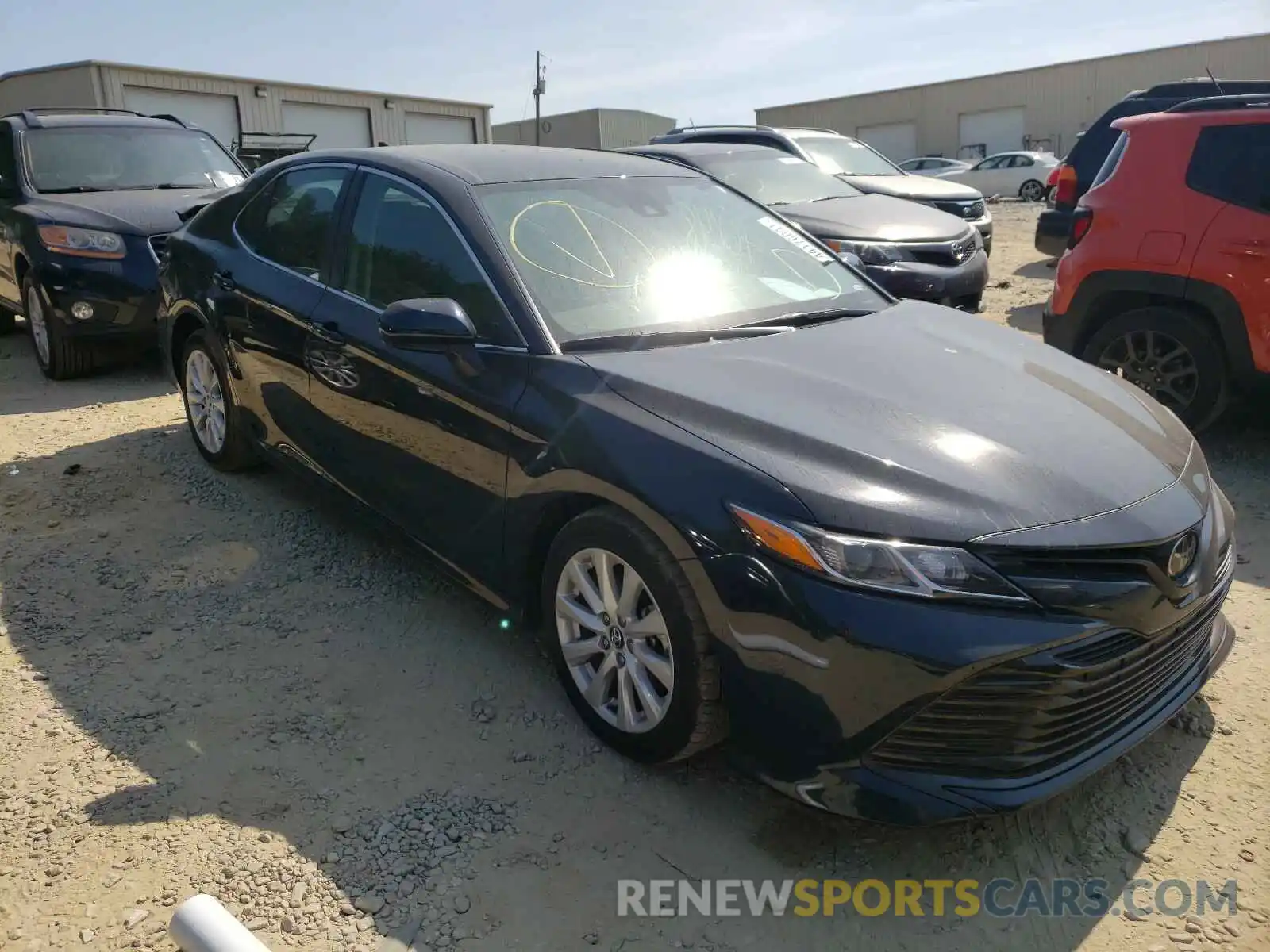 1 Photograph of a damaged car 4T1C11AK2LU881843 TOYOTA CAMRY 2020