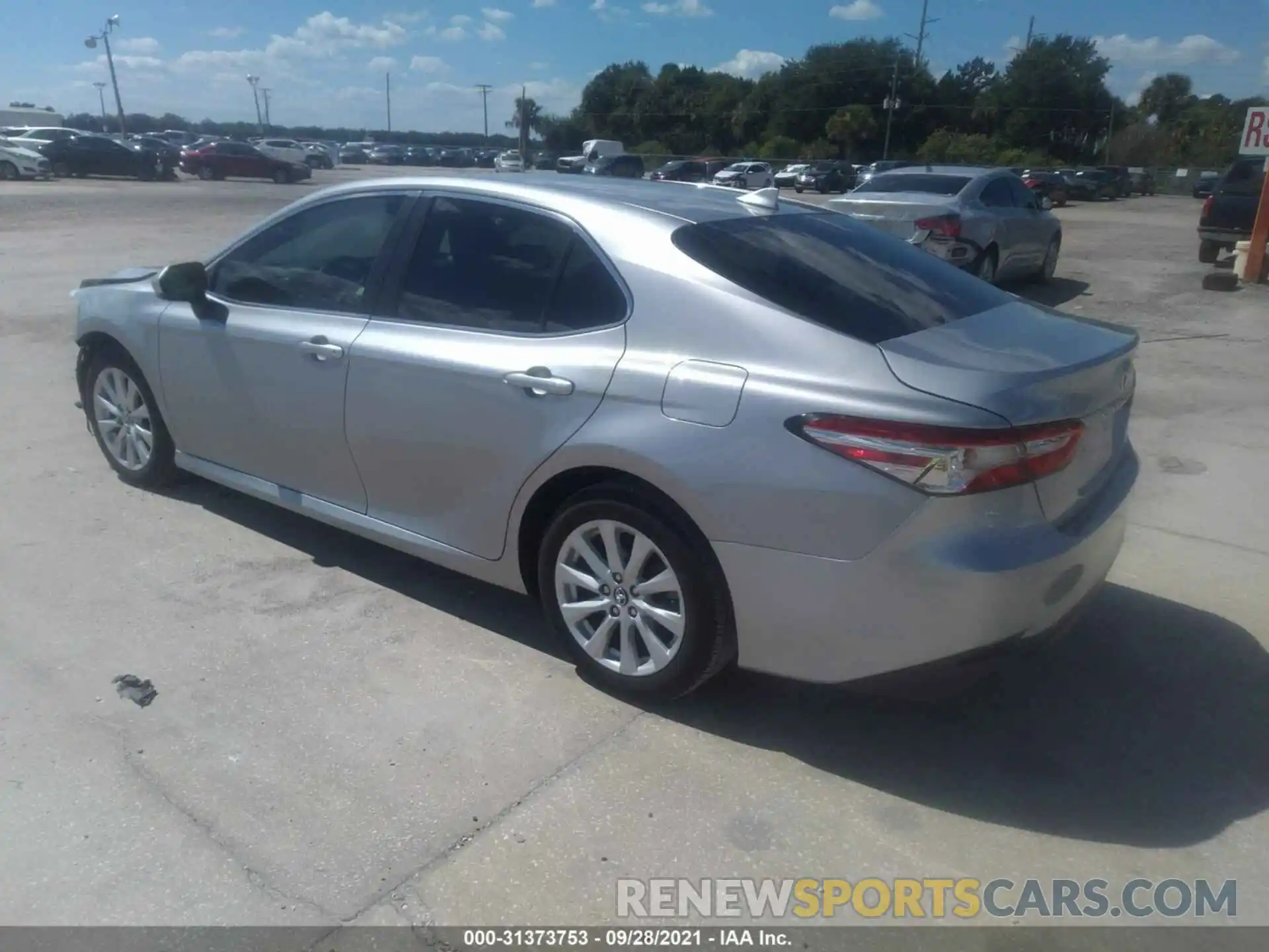 3 Photograph of a damaged car 4T1C11AK2LU881986 TOYOTA CAMRY 2020