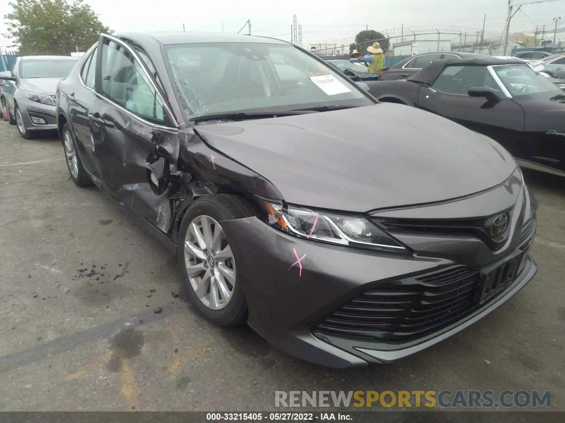 1 Photograph of a damaged car 4T1C11AK2LU885424 TOYOTA CAMRY 2020