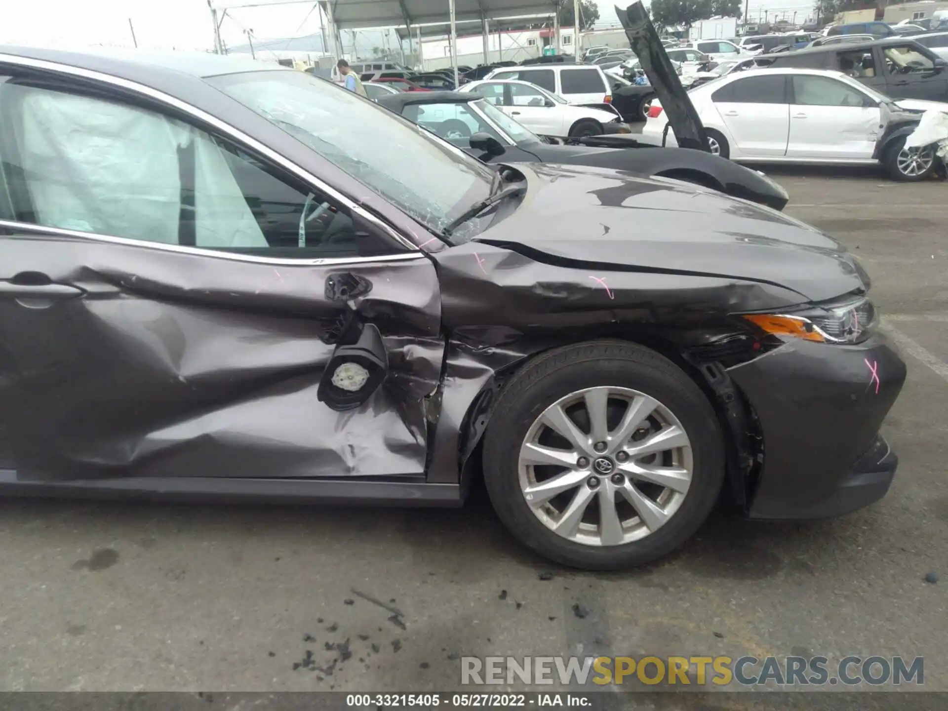 6 Photograph of a damaged car 4T1C11AK2LU885424 TOYOTA CAMRY 2020