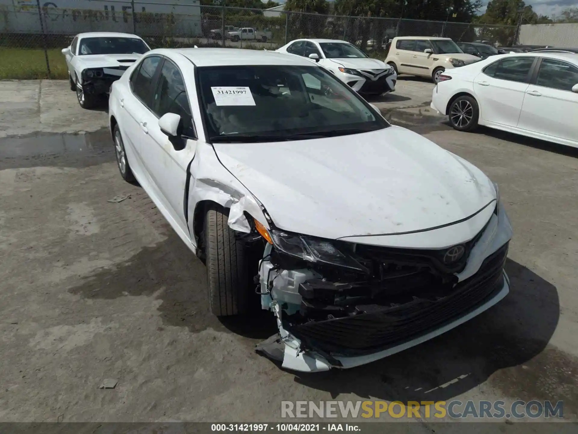 6 Photograph of a damaged car 4T1C11AK2LU887691 TOYOTA CAMRY 2020