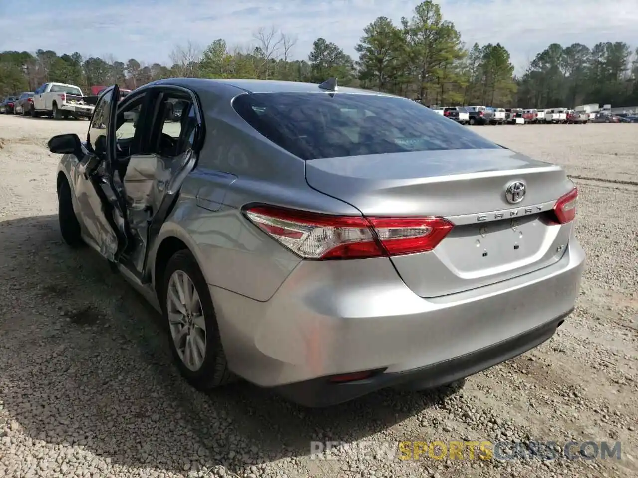 3 Photograph of a damaged car 4T1C11AK2LU896150 TOYOTA CAMRY 2020