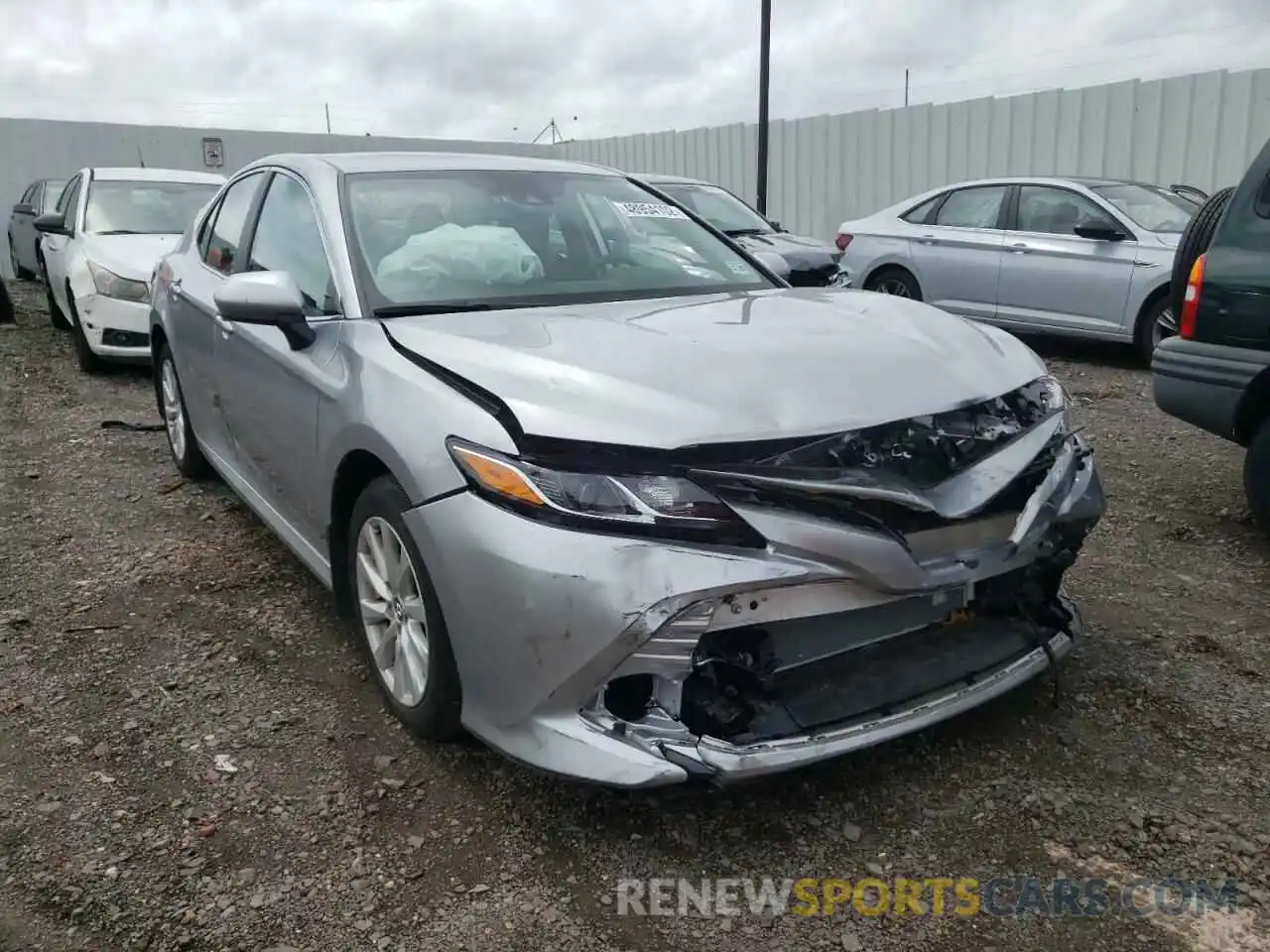 1 Photograph of a damaged car 4T1C11AK2LU896746 TOYOTA CAMRY 2020