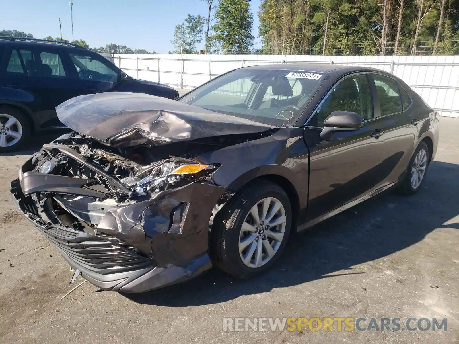 2 Photograph of a damaged car 4T1C11AK2LU898416 TOYOTA CAMRY 2020