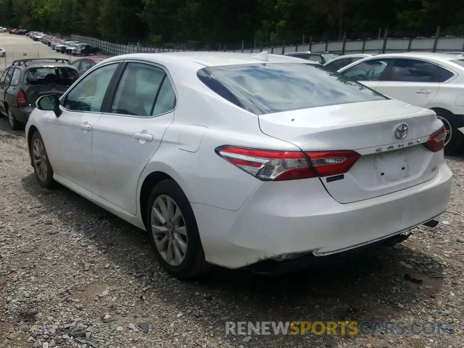 3 Photograph of a damaged car 4T1C11AK2LU904585 TOYOTA CAMRY 2020