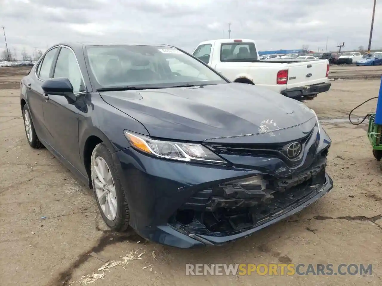 1 Photograph of a damaged car 4T1C11AK2LU907874 TOYOTA CAMRY 2020