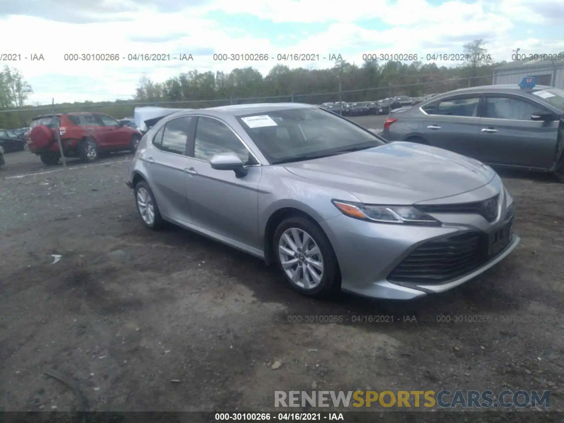 1 Photograph of a damaged car 4T1C11AK2LU913433 TOYOTA CAMRY 2020