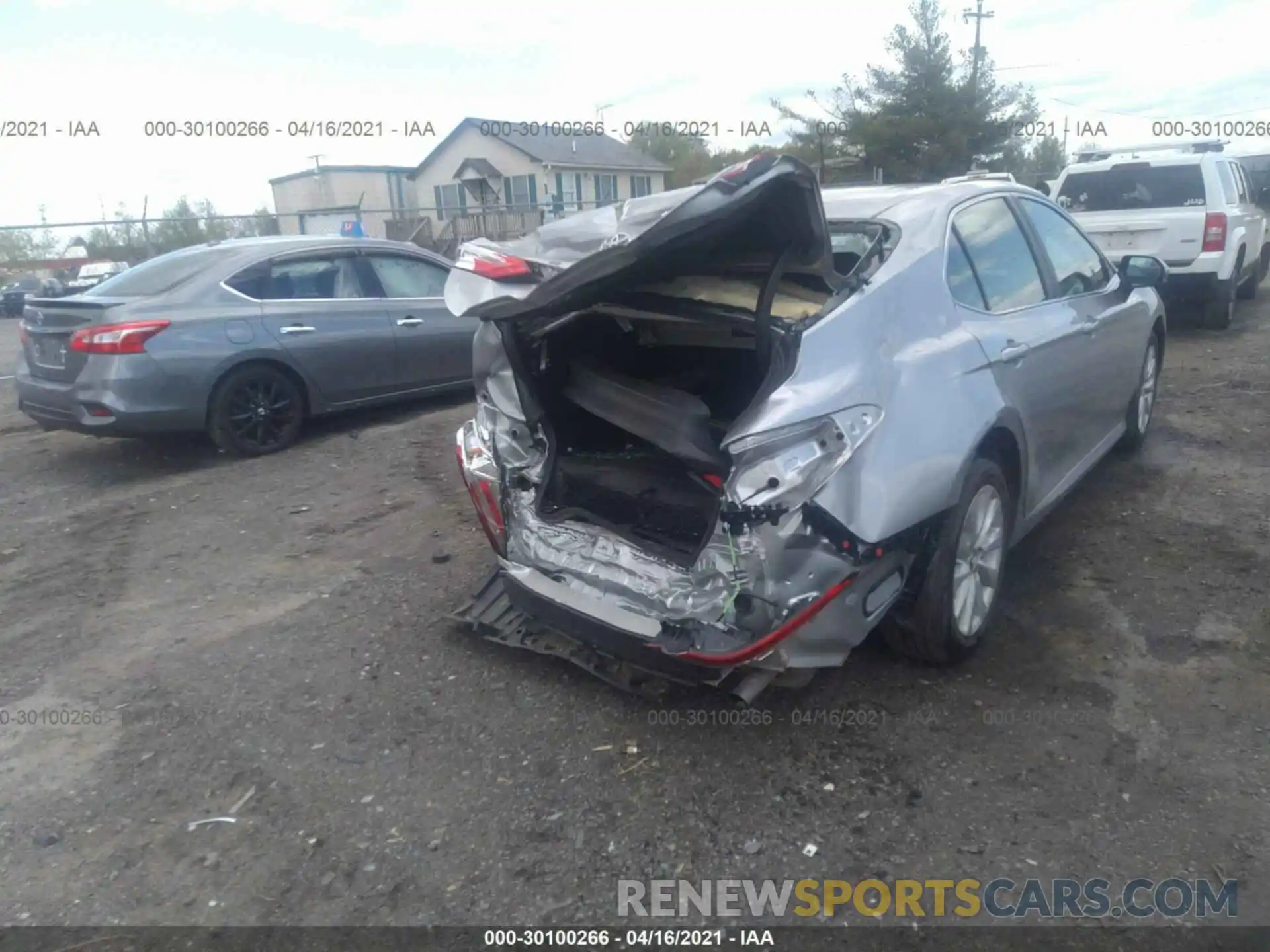 6 Photograph of a damaged car 4T1C11AK2LU913433 TOYOTA CAMRY 2020