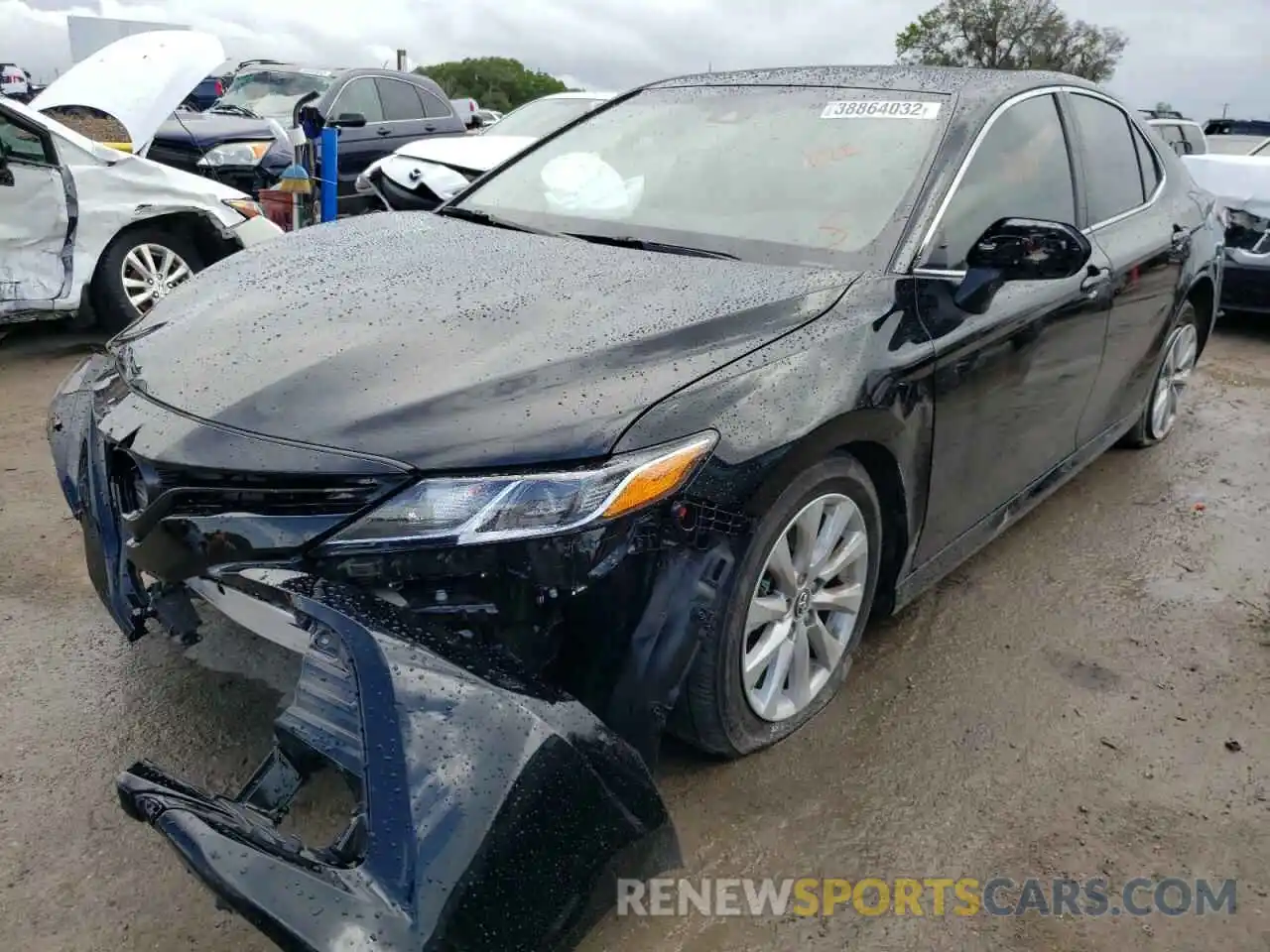 2 Photograph of a damaged car 4T1C11AK2LU922374 TOYOTA CAMRY 2020