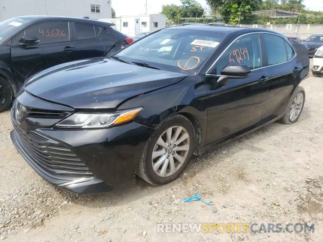 2 Photograph of a damaged car 4T1C11AK2LU927607 TOYOTA CAMRY 2020