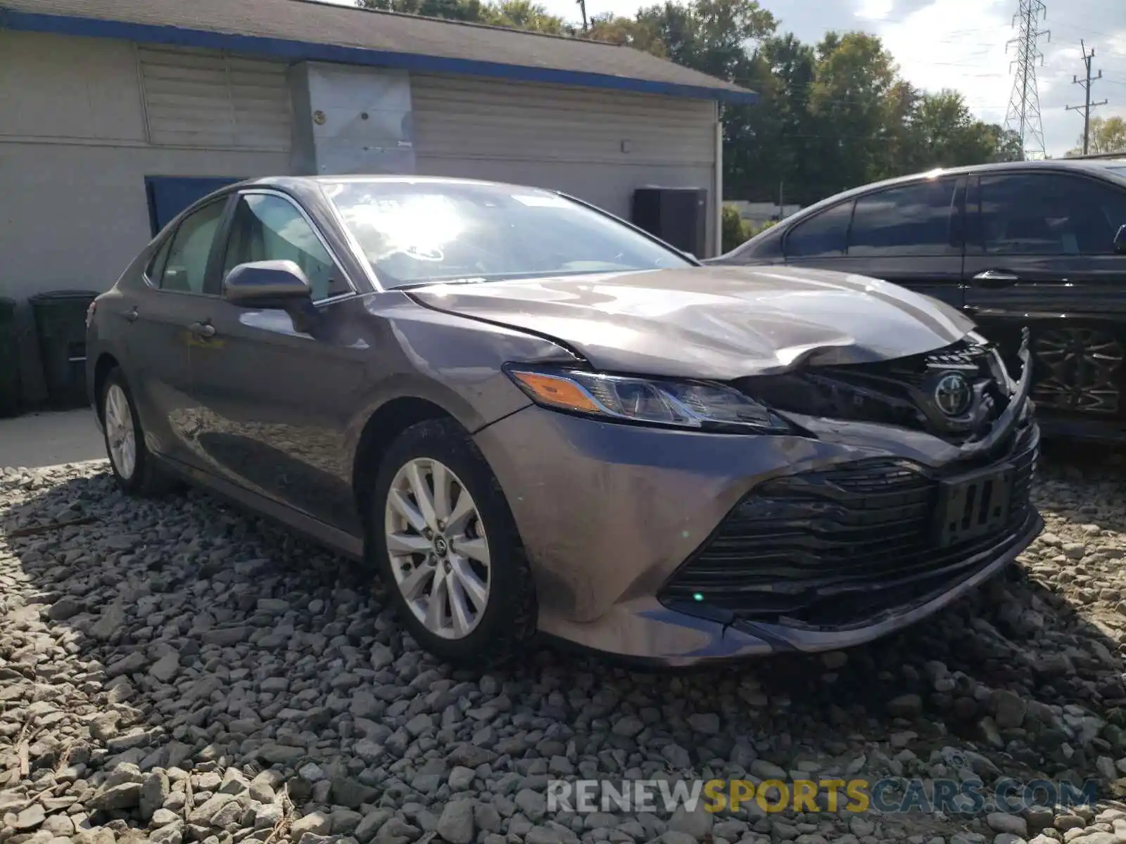 1 Photograph of a damaged car 4T1C11AK2LU927784 TOYOTA CAMRY 2020