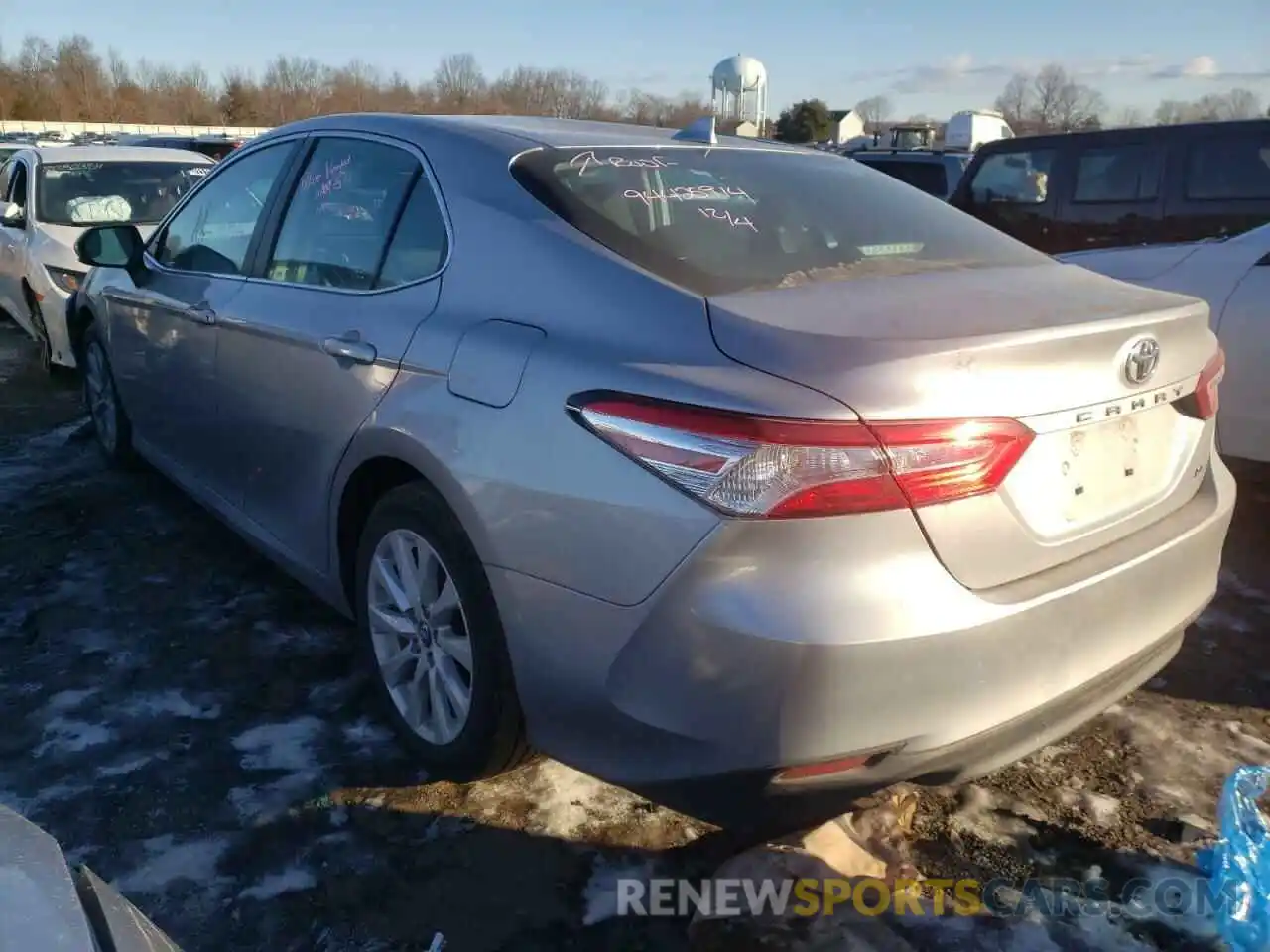 3 Photograph of a damaged car 4T1C11AK2LU929311 TOYOTA CAMRY 2020