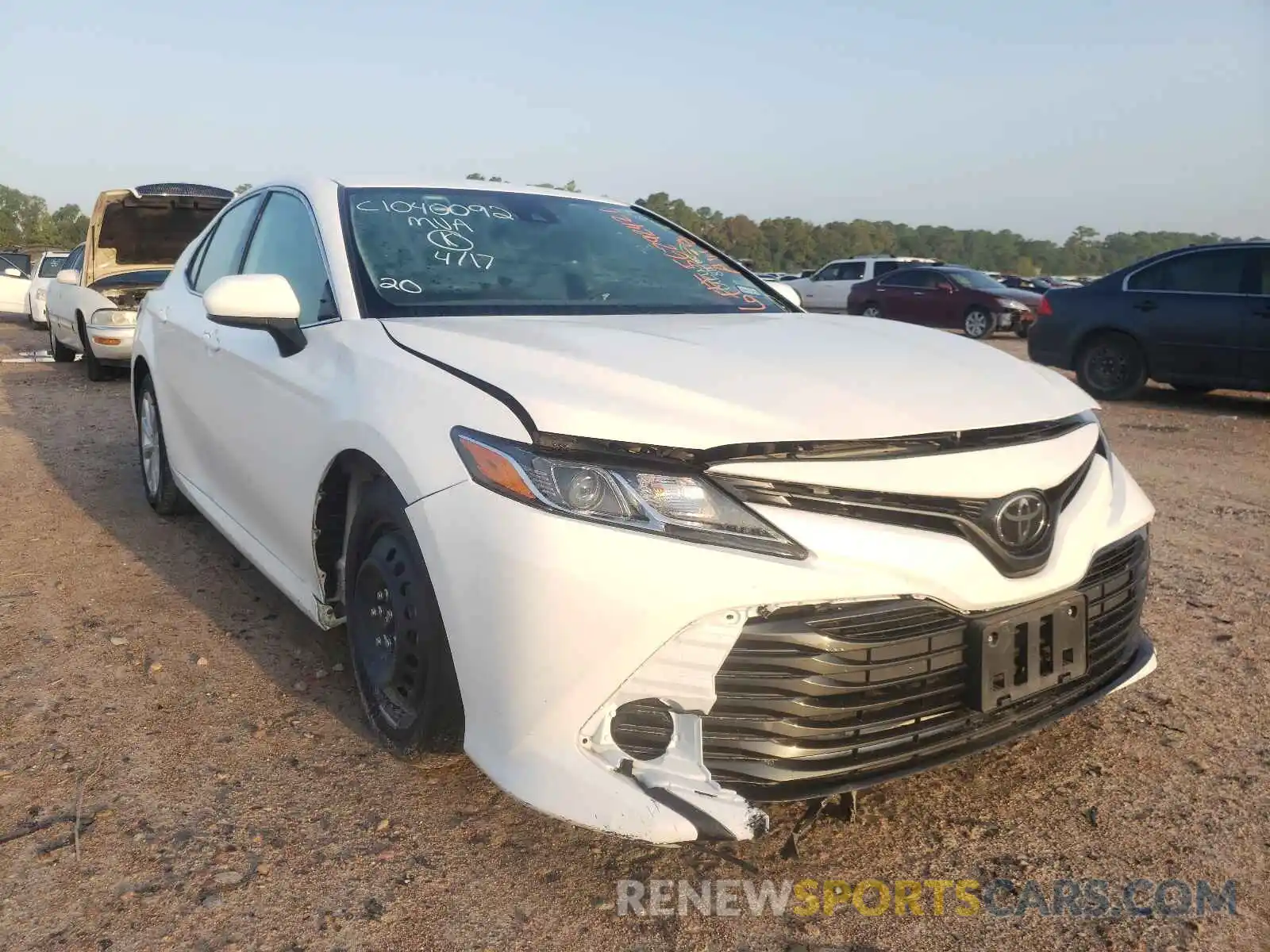 9 Photograph of a damaged car 4T1C11AK2LU930376 TOYOTA CAMRY 2020