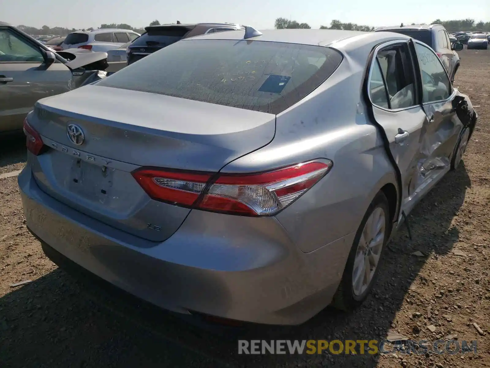 4 Photograph of a damaged car 4T1C11AK2LU930748 TOYOTA CAMRY 2020