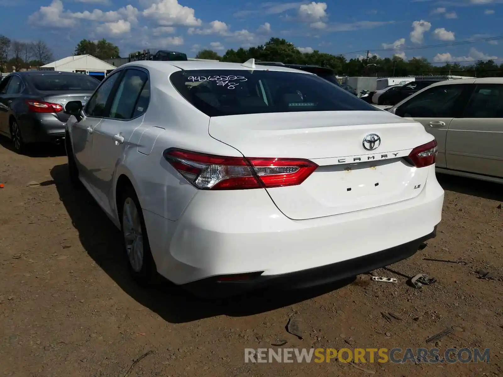 3 Photograph of a damaged car 4T1C11AK2LU932290 TOYOTA CAMRY 2020