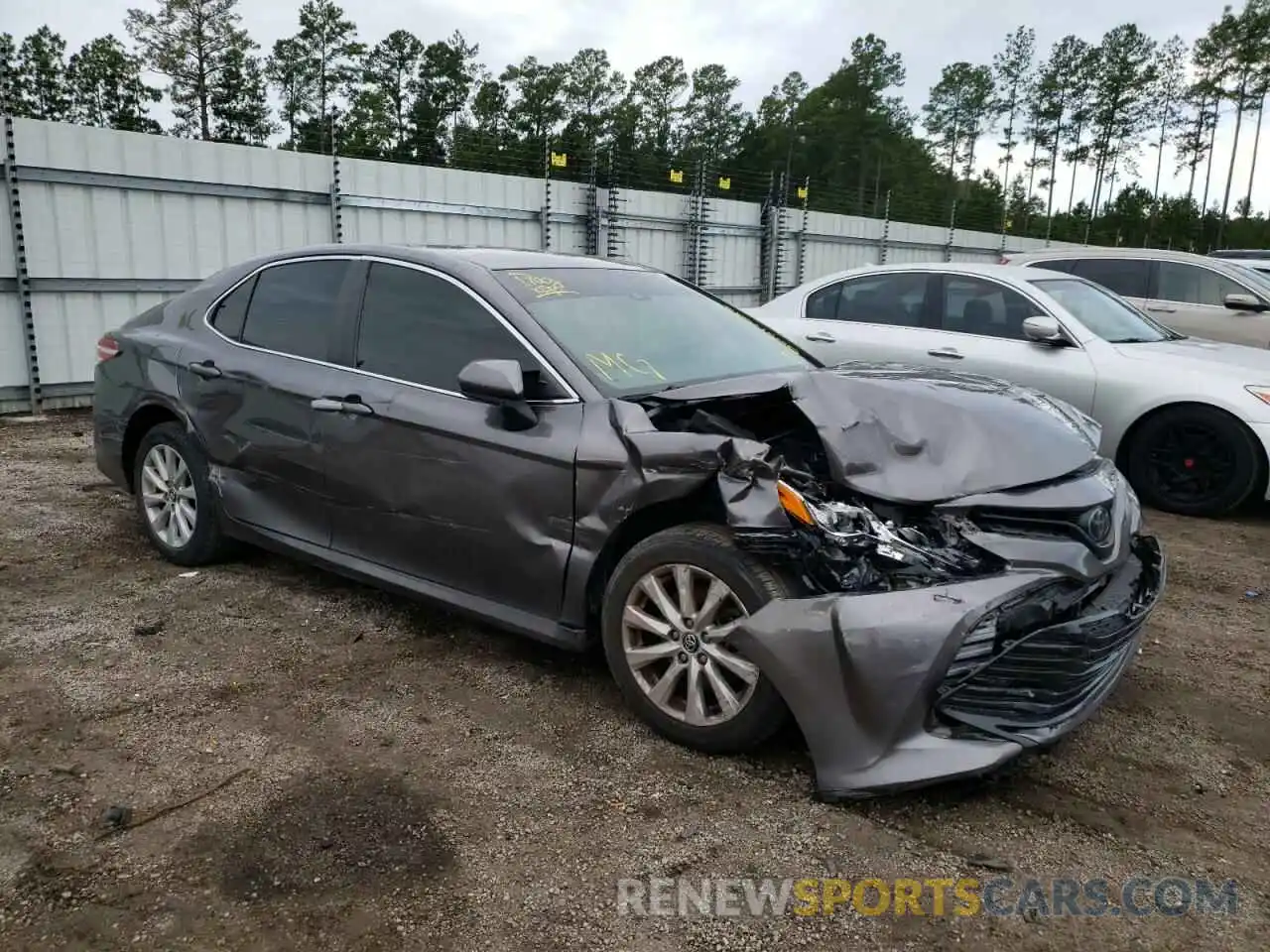 1 Photograph of a damaged car 4T1C11AK2LU932628 TOYOTA CAMRY 2020