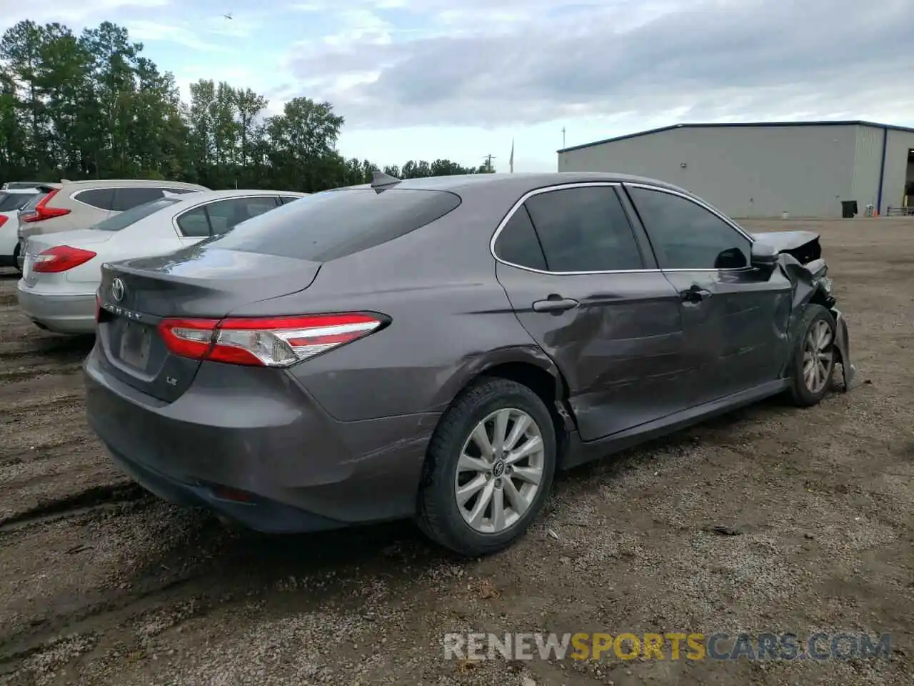 4 Photograph of a damaged car 4T1C11AK2LU932628 TOYOTA CAMRY 2020