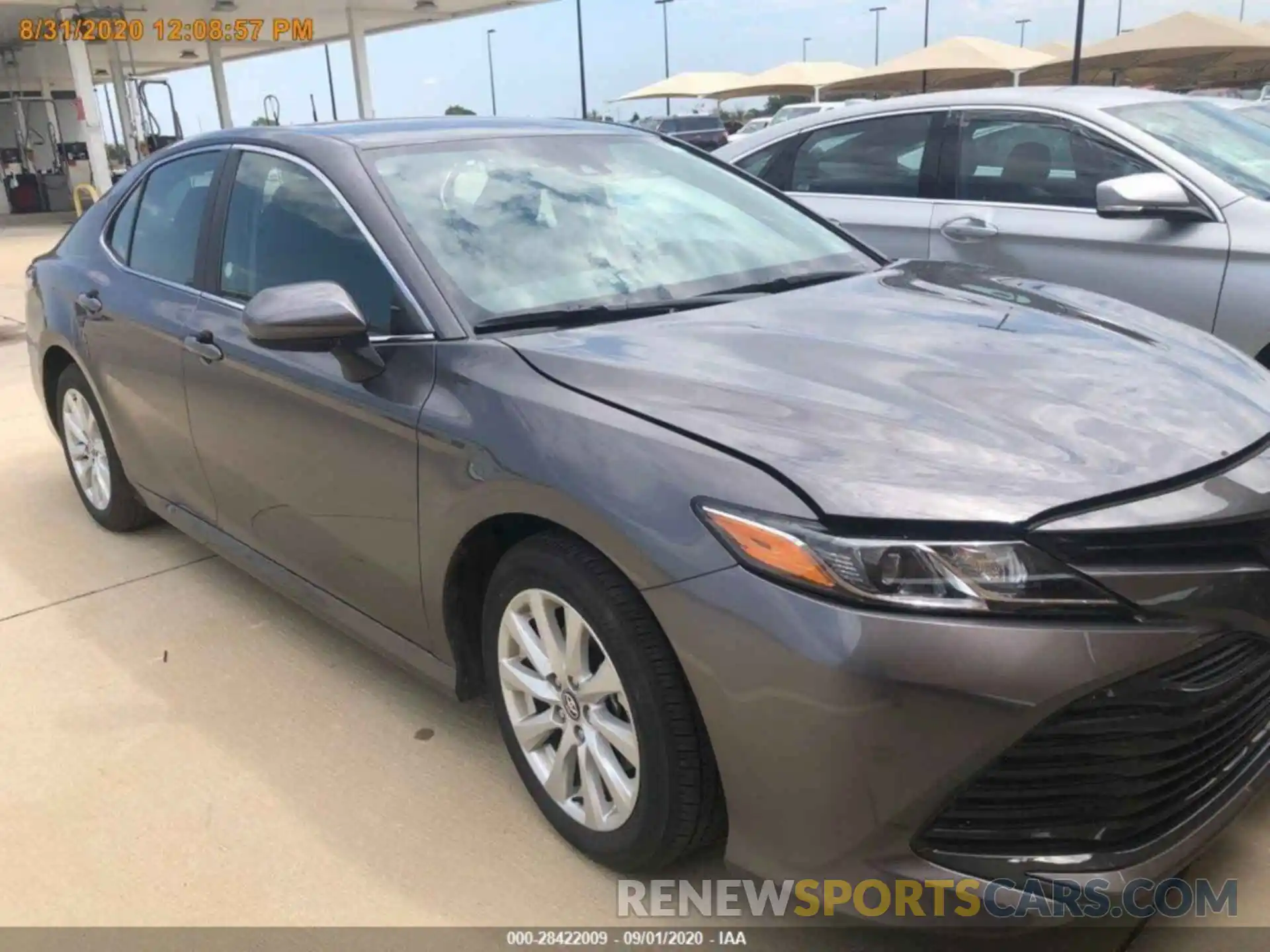 12 Photograph of a damaged car 4T1C11AK2LU939160 TOYOTA CAMRY 2020