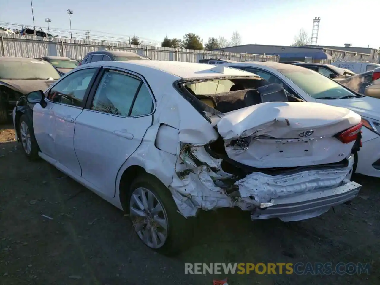 3 Photograph of a damaged car 4T1C11AK2LU942849 TOYOTA CAMRY 2020