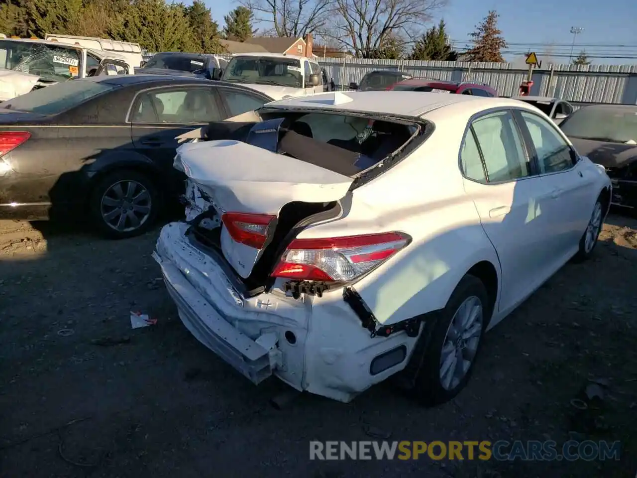 4 Photograph of a damaged car 4T1C11AK2LU942849 TOYOTA CAMRY 2020