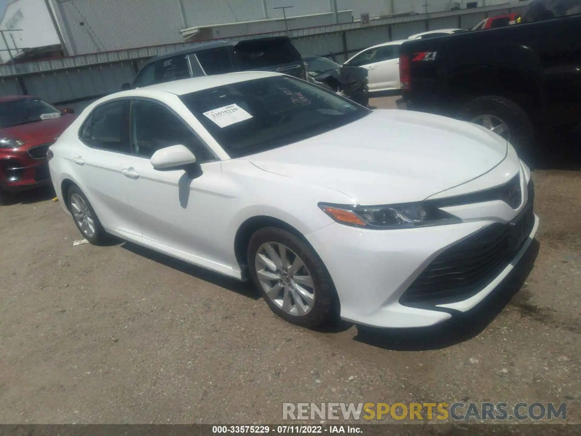 1 Photograph of a damaged car 4T1C11AK2LU944939 TOYOTA CAMRY 2020