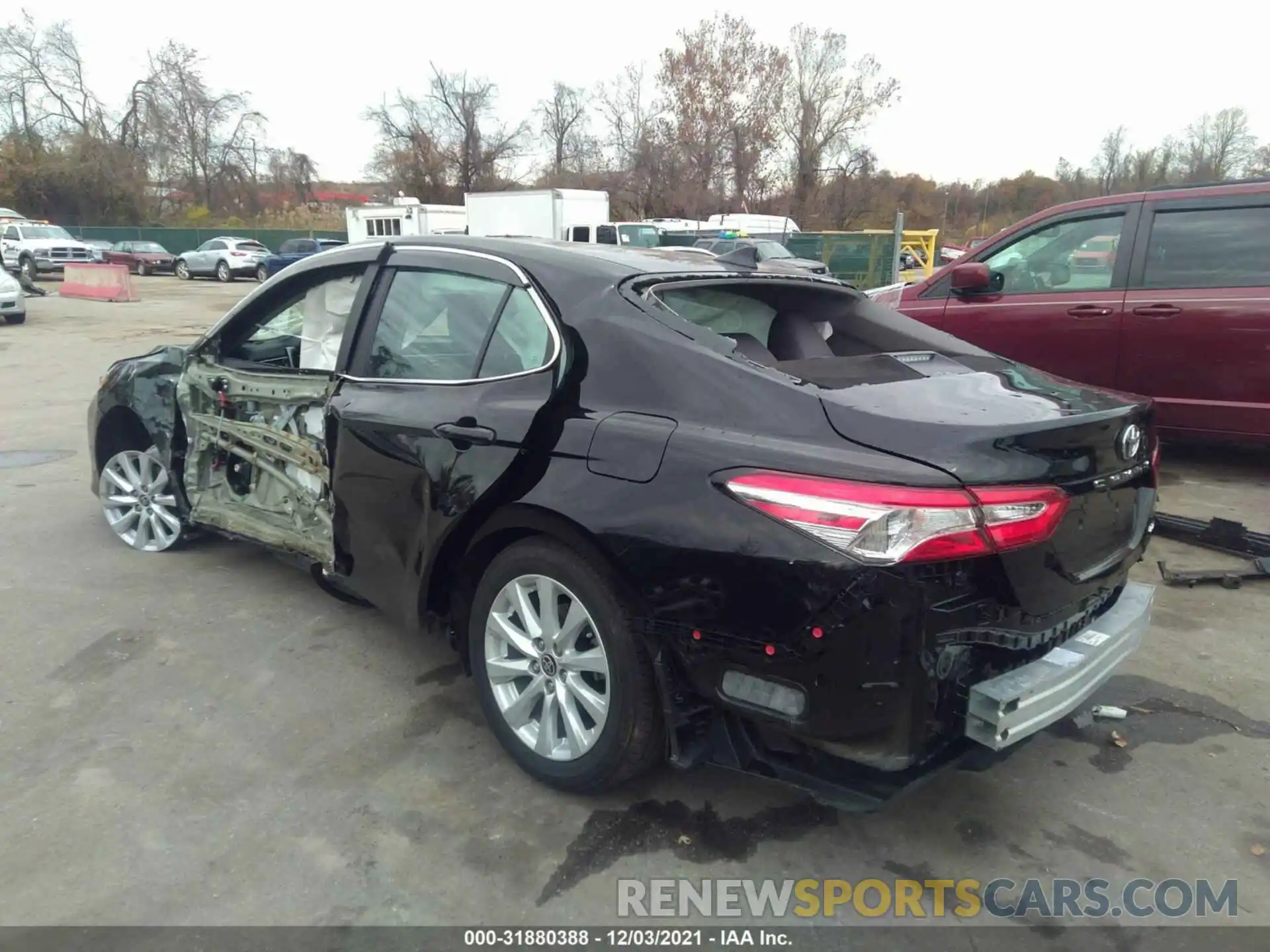 3 Photograph of a damaged car 4T1C11AK2LU953740 TOYOTA CAMRY 2020