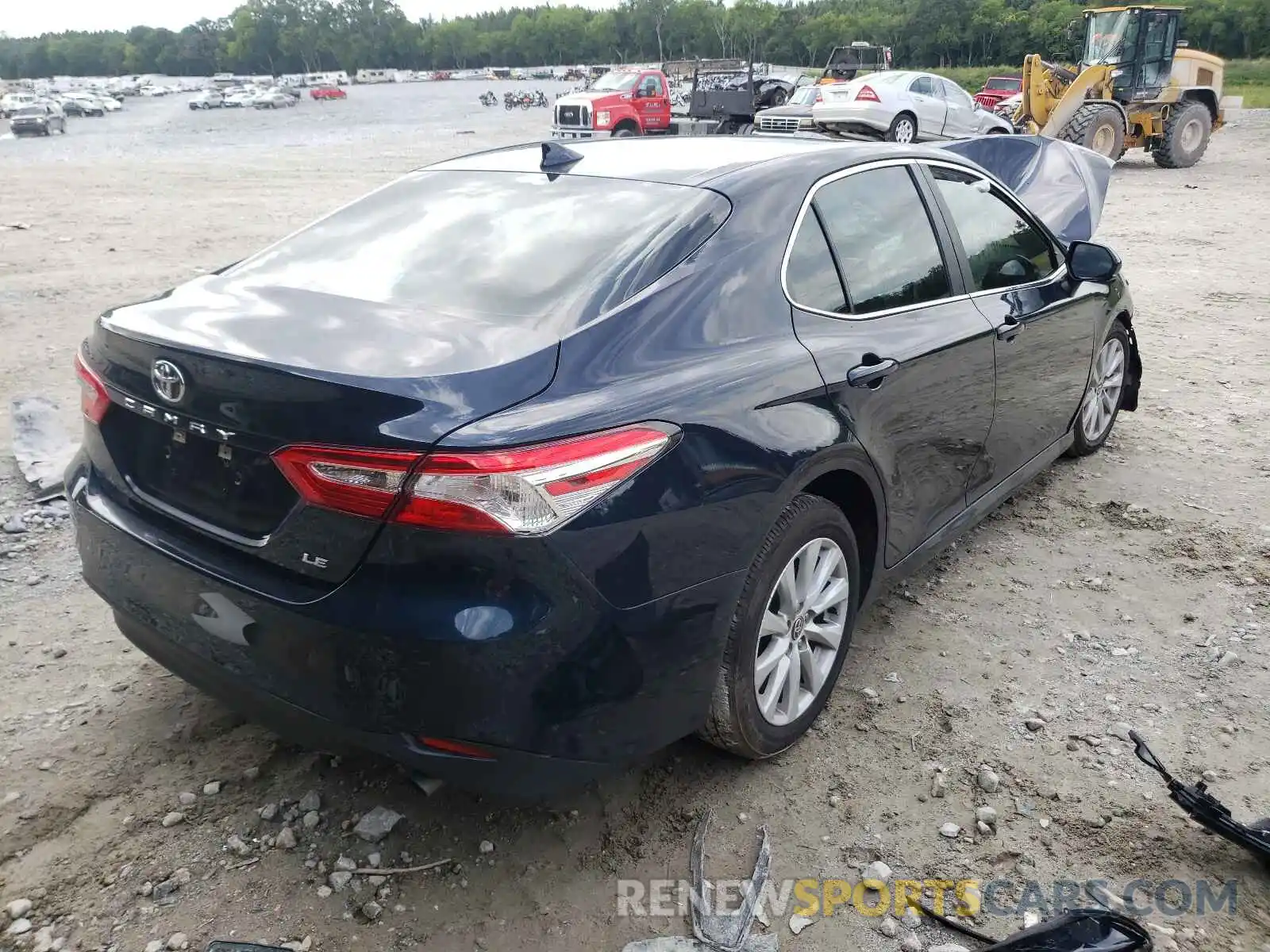 4 Photograph of a damaged car 4T1C11AK2LU953902 TOYOTA CAMRY 2020