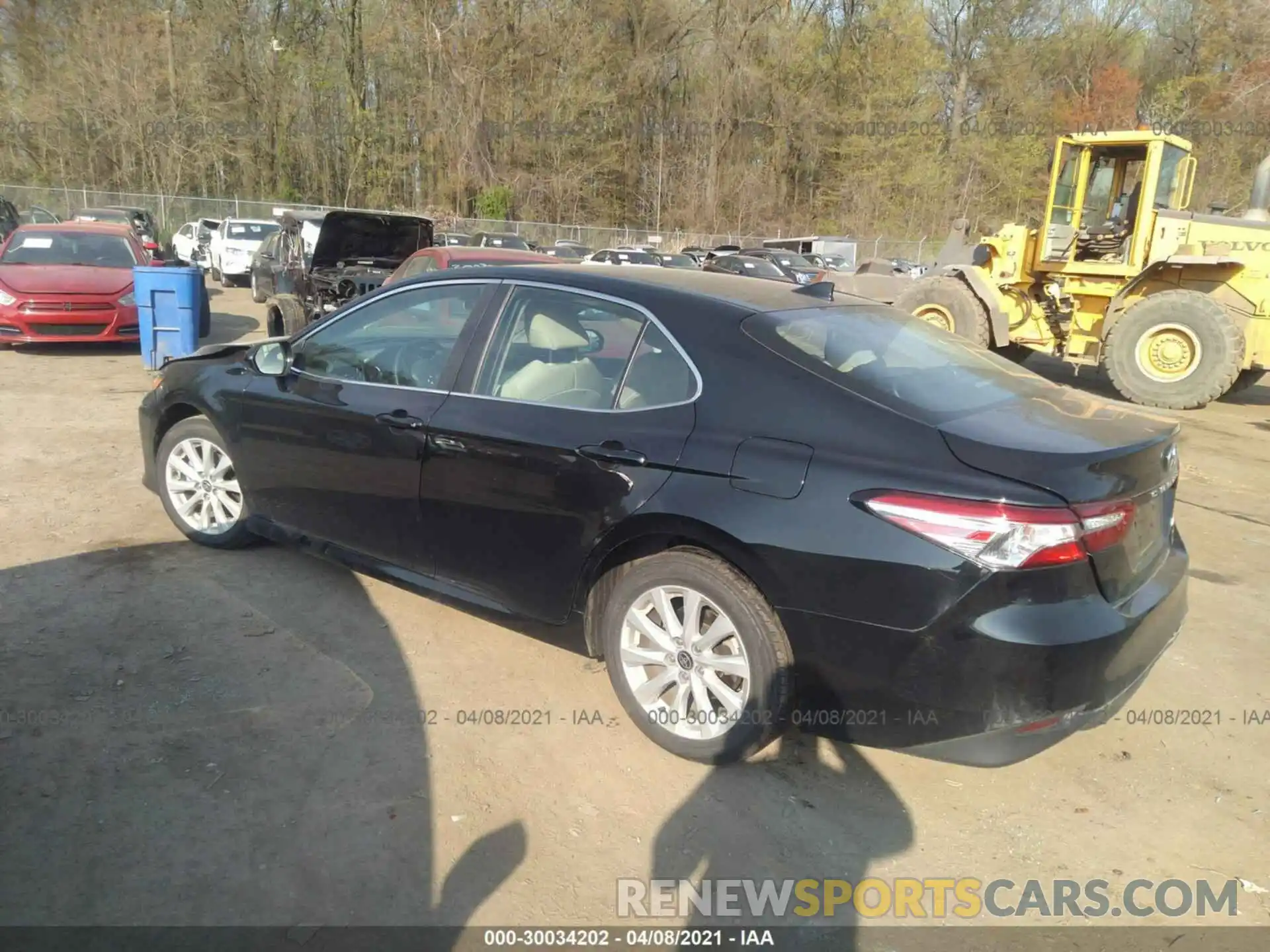 3 Photograph of a damaged car 4T1C11AK2LU953950 TOYOTA CAMRY 2020