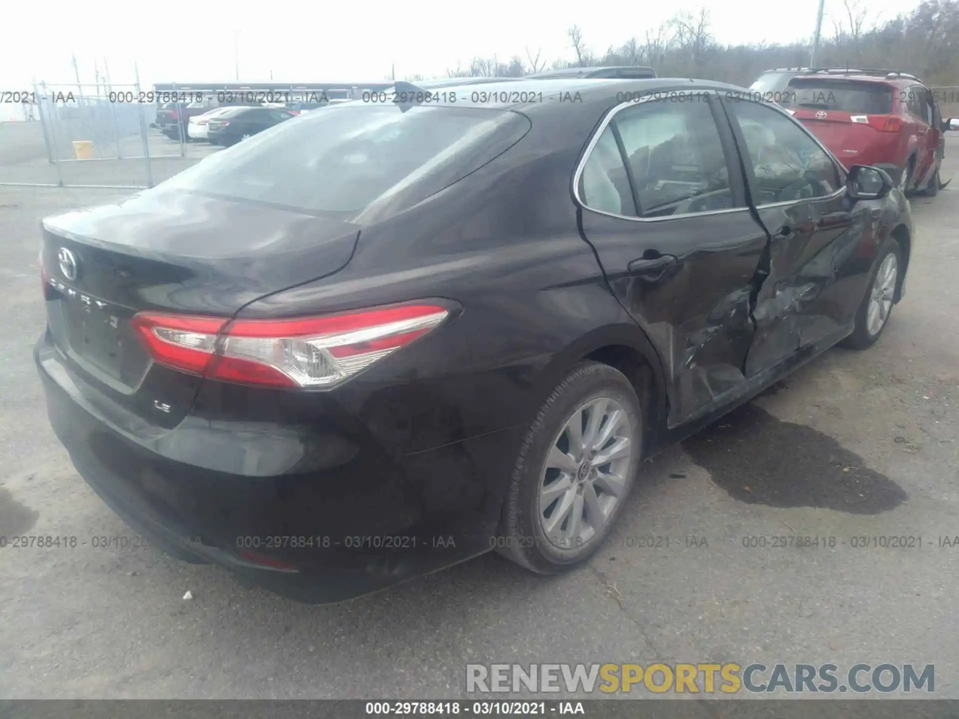 4 Photograph of a damaged car 4T1C11AK2LU955925 TOYOTA CAMRY 2020