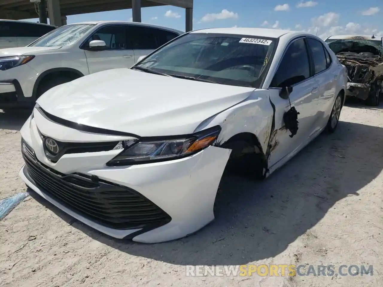 2 Photograph of a damaged car 4T1C11AK2LU964494 TOYOTA CAMRY 2020