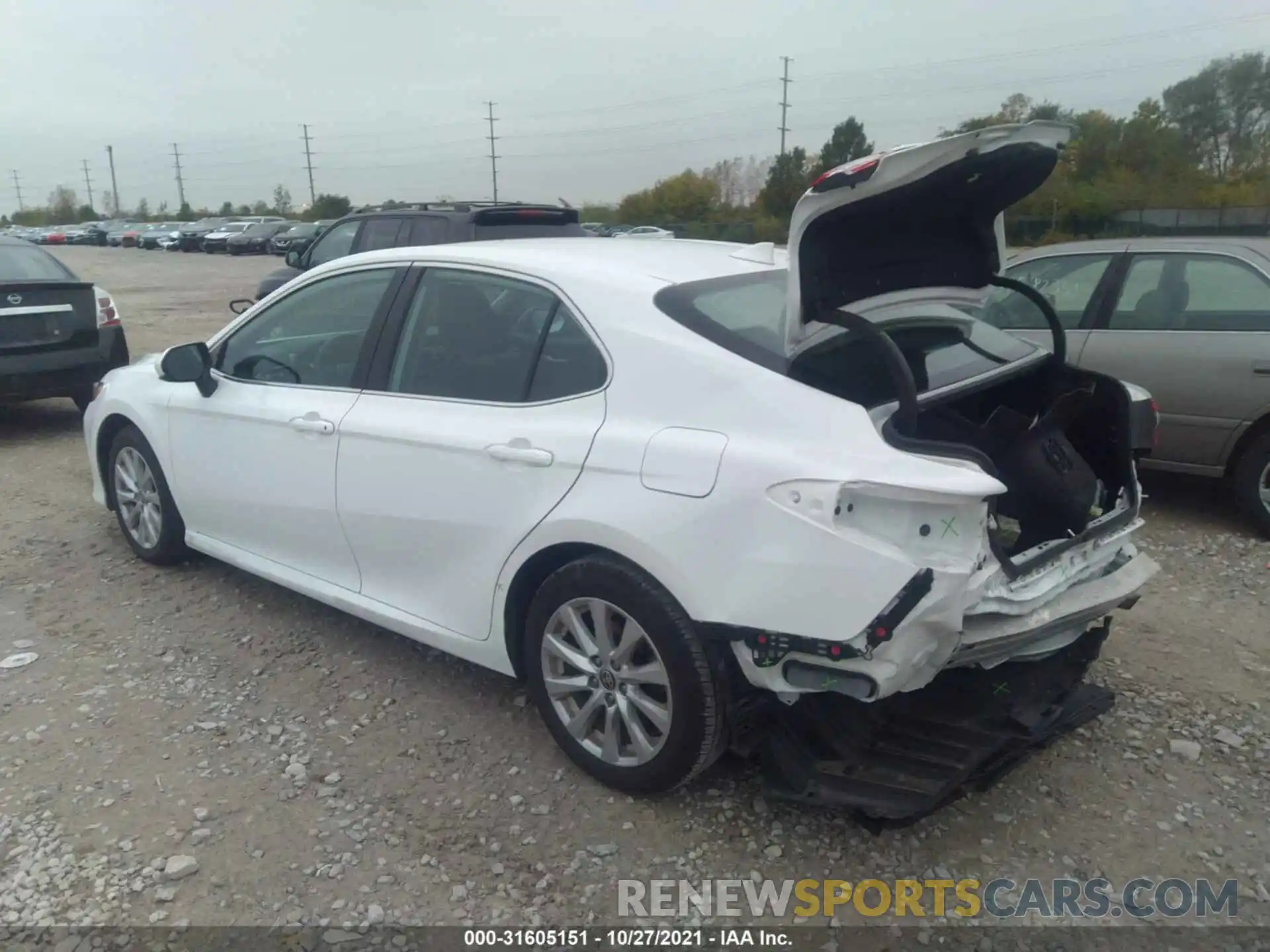 3 Photograph of a damaged car 4T1C11AK2LU969128 TOYOTA CAMRY 2020