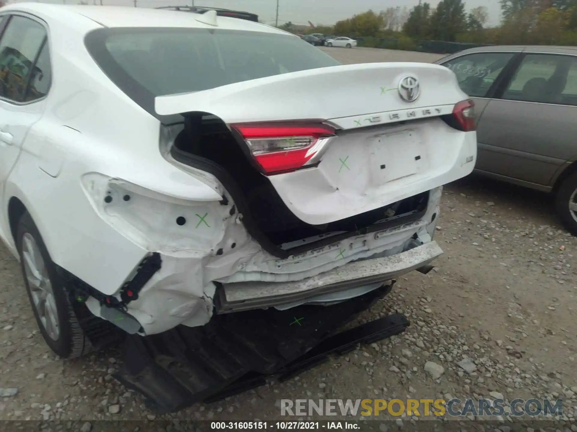 6 Photograph of a damaged car 4T1C11AK2LU969128 TOYOTA CAMRY 2020