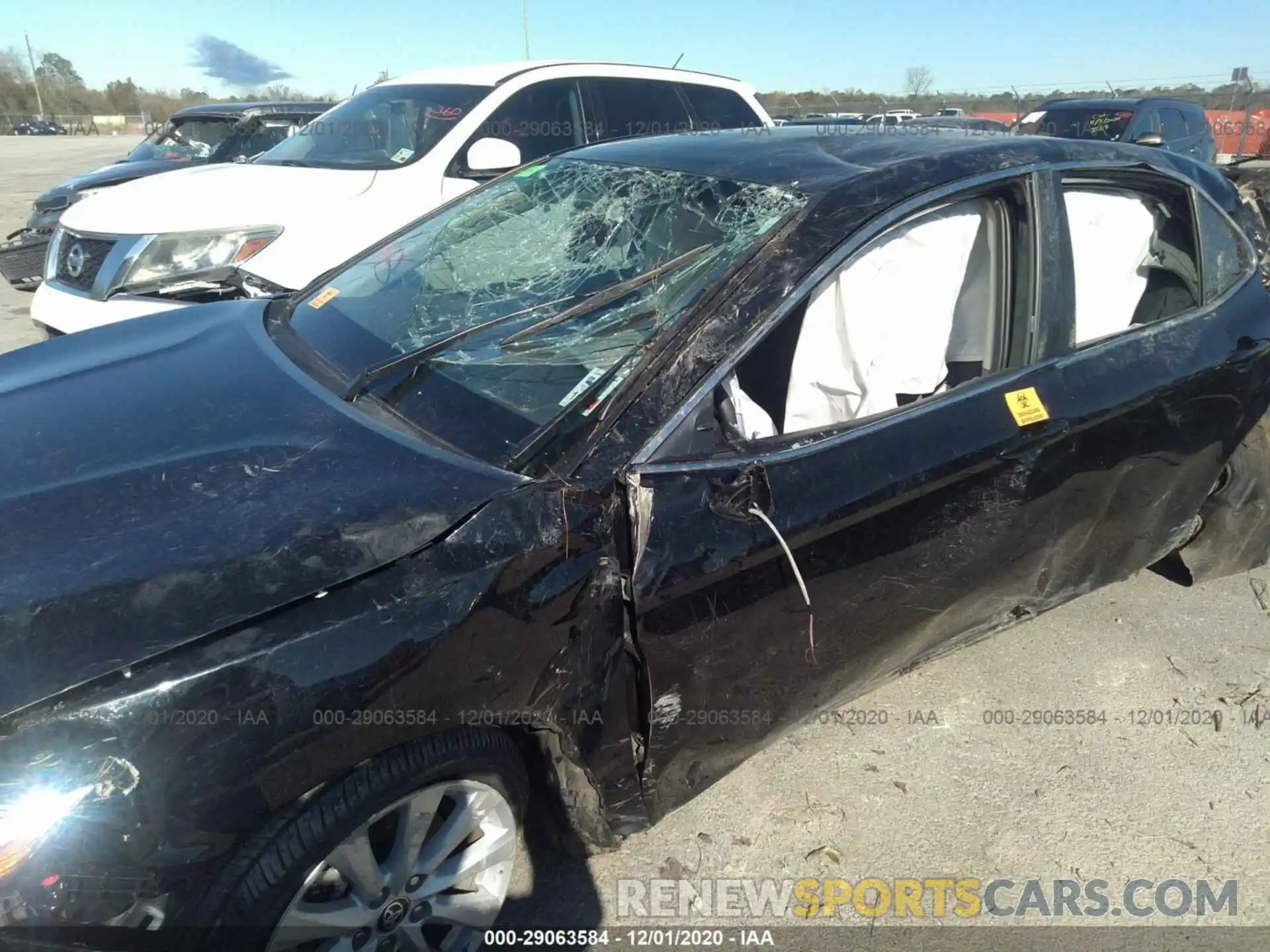 6 Photograph of a damaged car 4T1C11AK2LU977620 TOYOTA CAMRY 2020