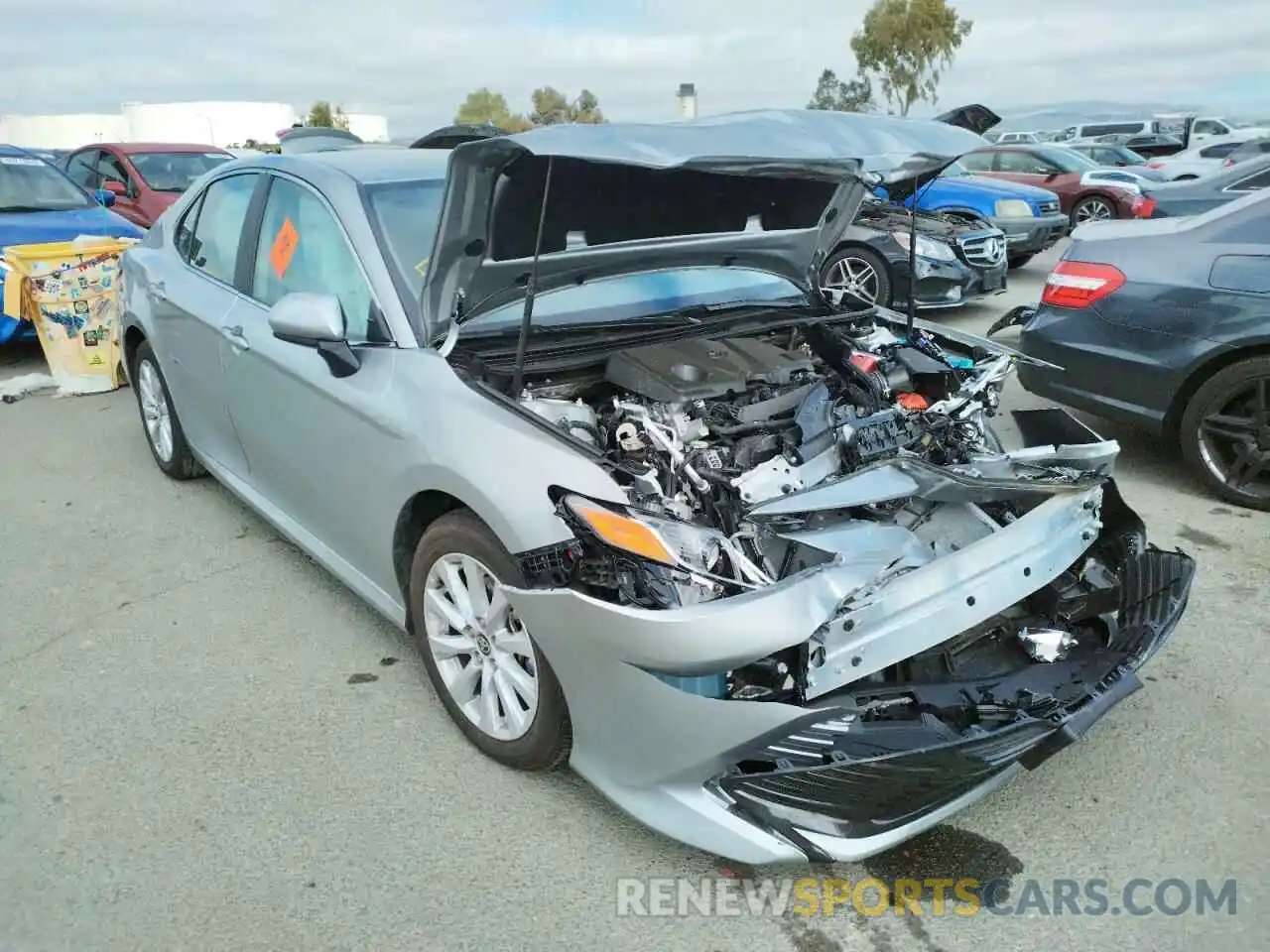 1 Photograph of a damaged car 4T1C11AK2LU983627 TOYOTA CAMRY 2020