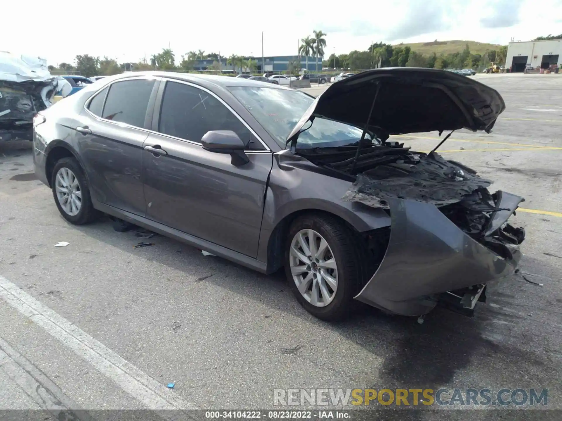 1 Photograph of a damaged car 4T1C11AK2LU984969 TOYOTA CAMRY 2020