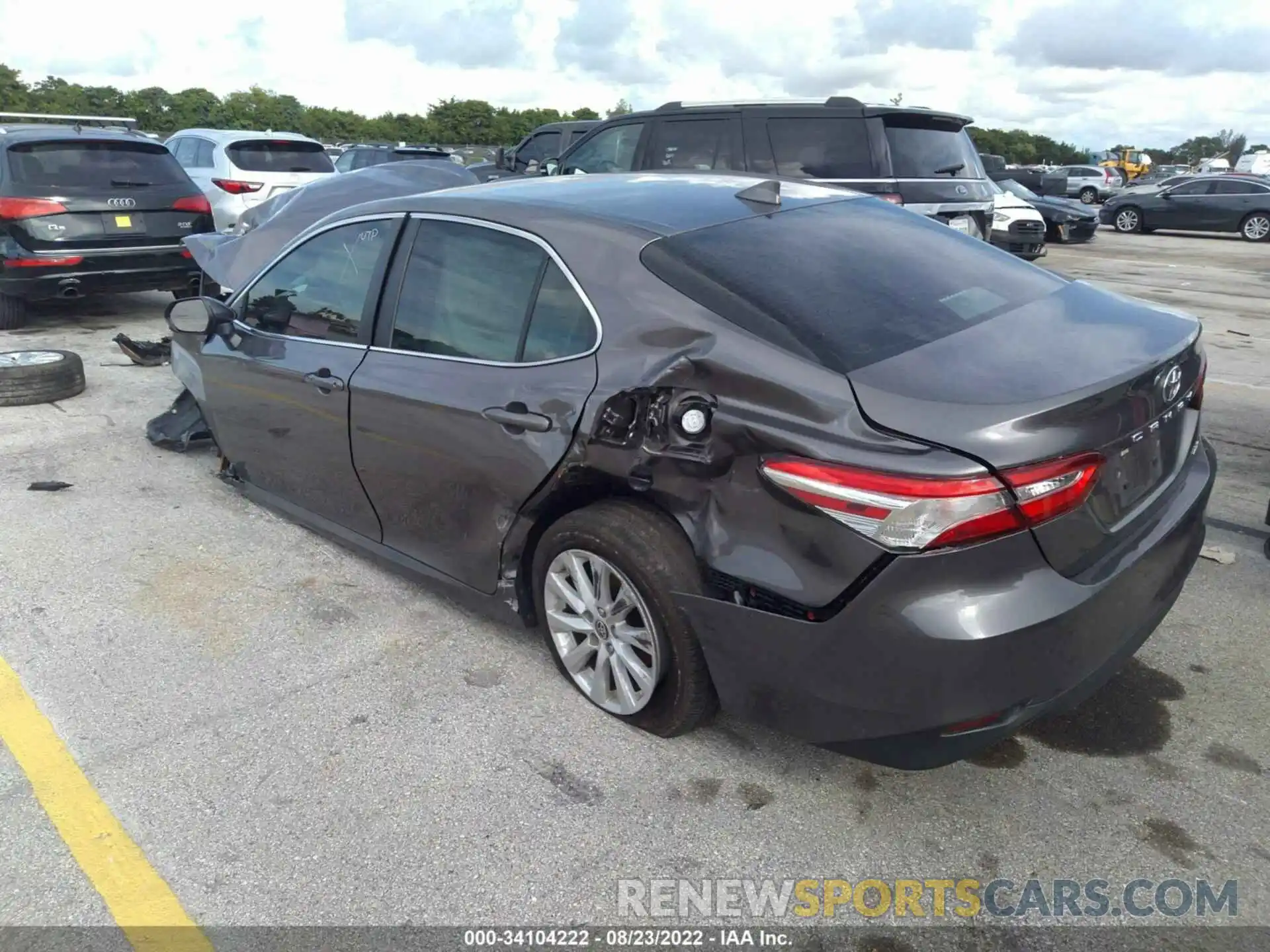 3 Photograph of a damaged car 4T1C11AK2LU984969 TOYOTA CAMRY 2020