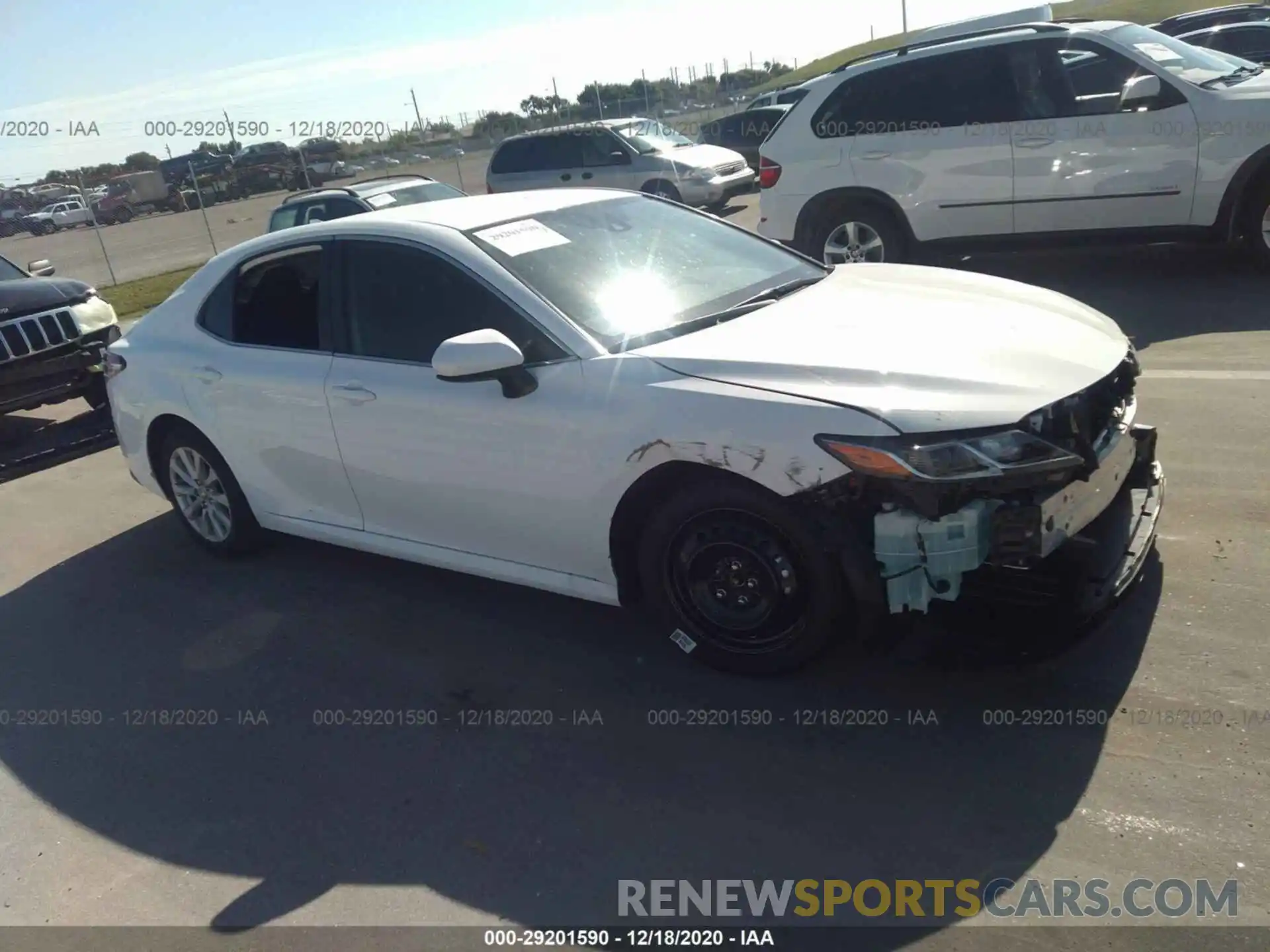 1 Photograph of a damaged car 4T1C11AK2LU986897 TOYOTA CAMRY 2020