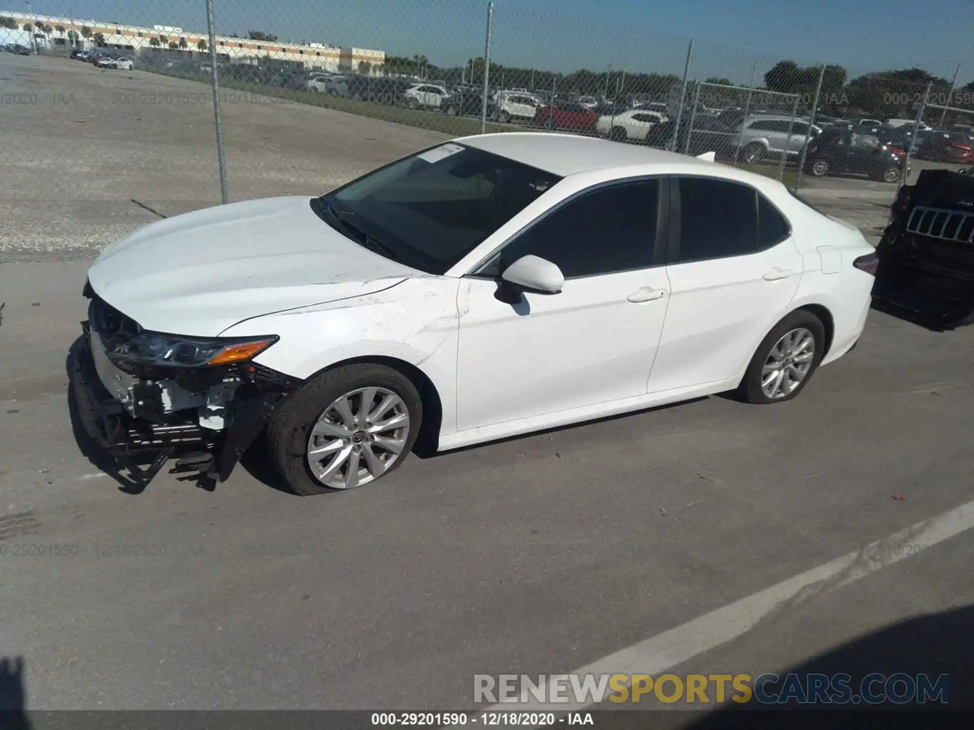 2 Photograph of a damaged car 4T1C11AK2LU986897 TOYOTA CAMRY 2020