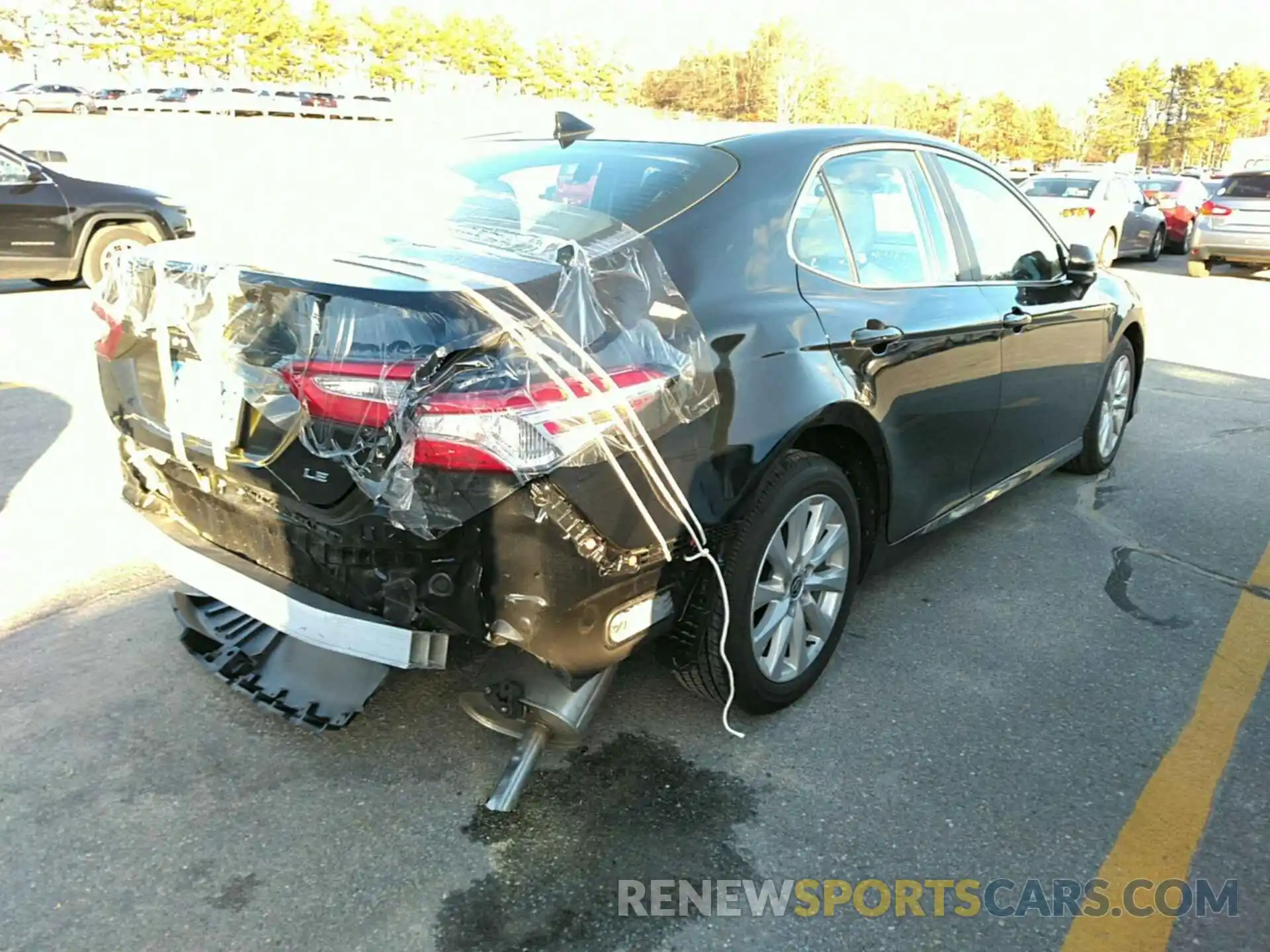 2 Photograph of a damaged car 4T1C11AK2LU987869 TOYOTA CAMRY 2020