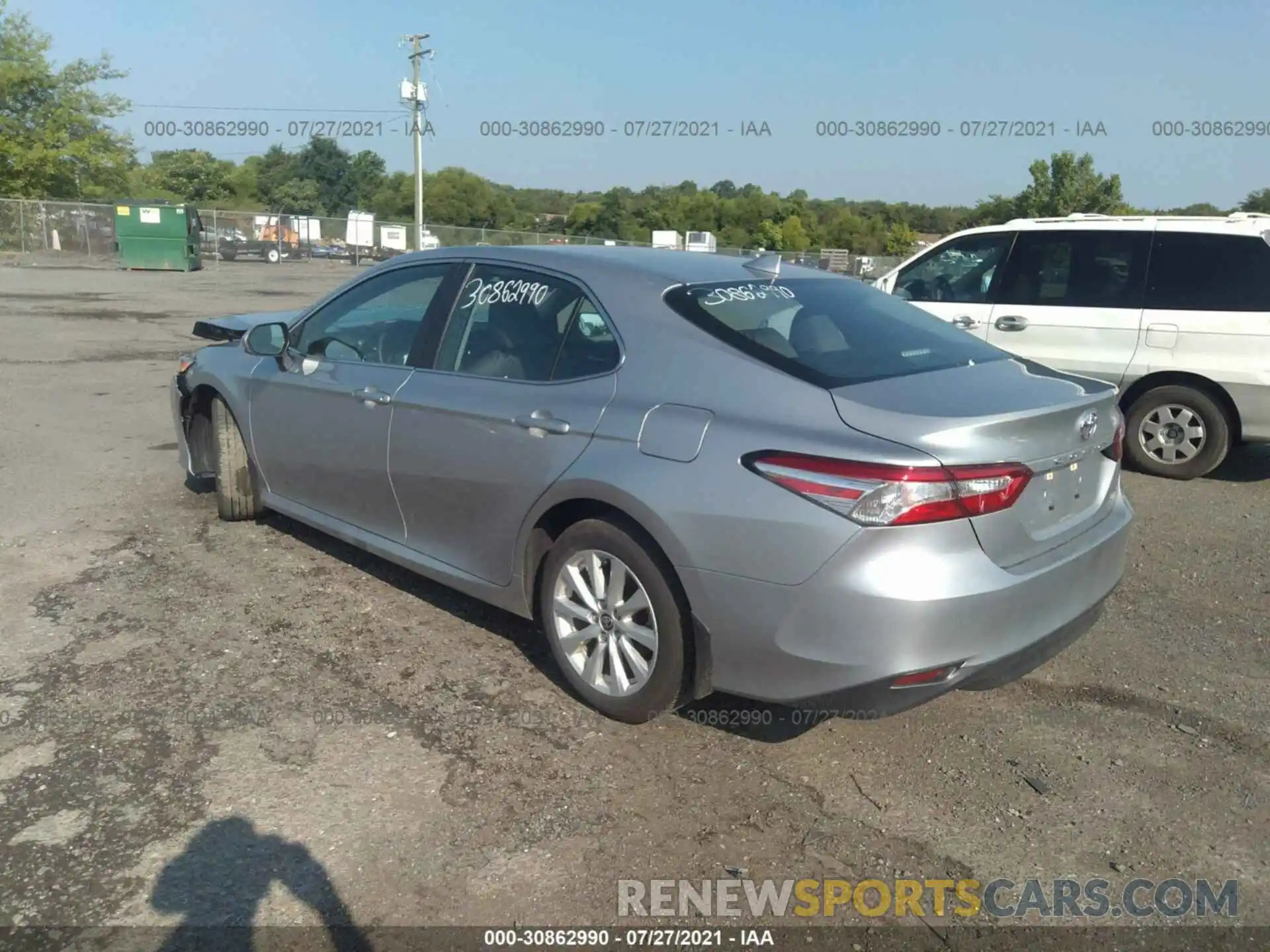 3 Photograph of a damaged car 4T1C11AK2LU991579 TOYOTA CAMRY 2020