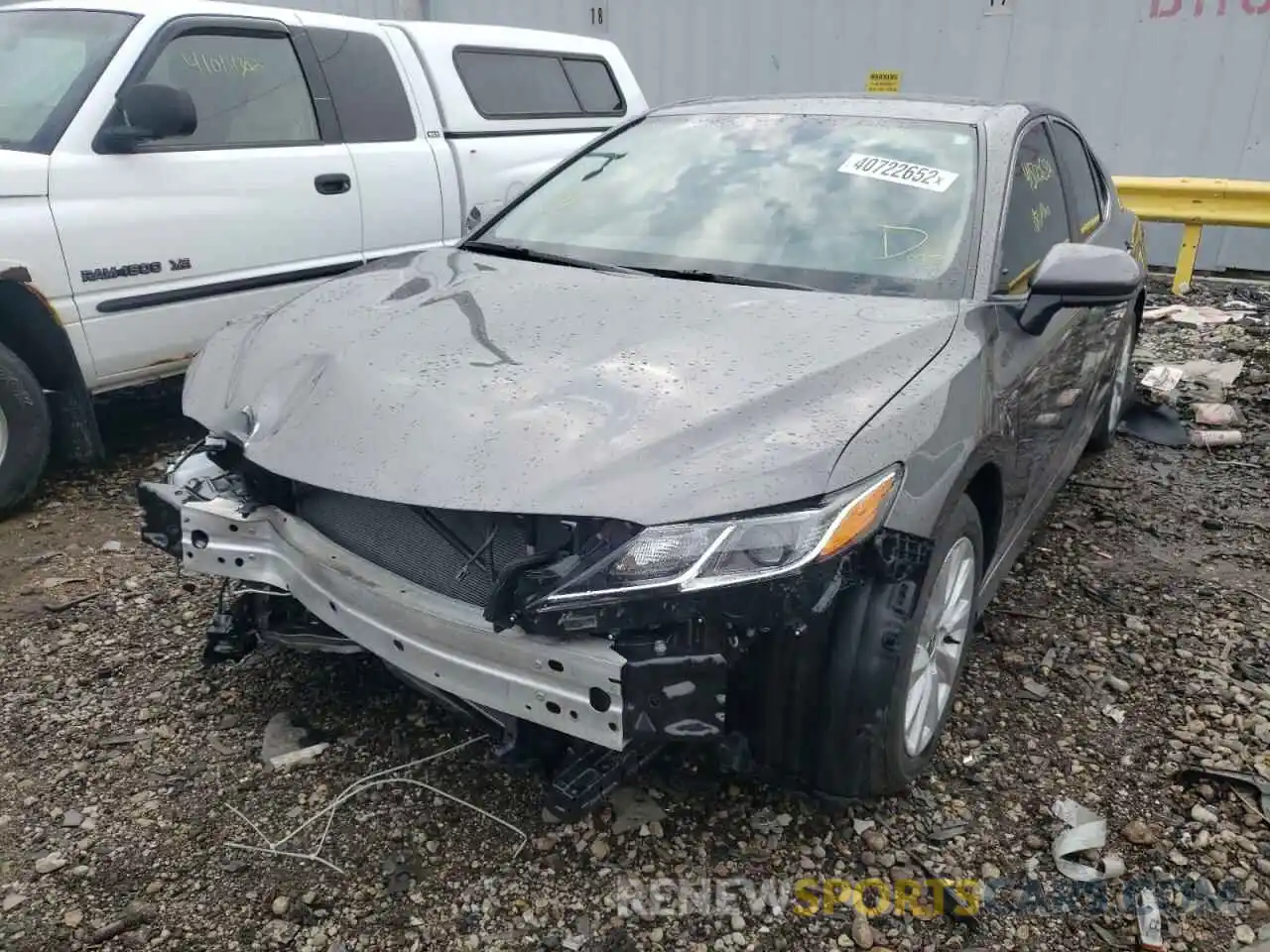 2 Photograph of a damaged car 4T1C11AK2LU992716 TOYOTA CAMRY 2020