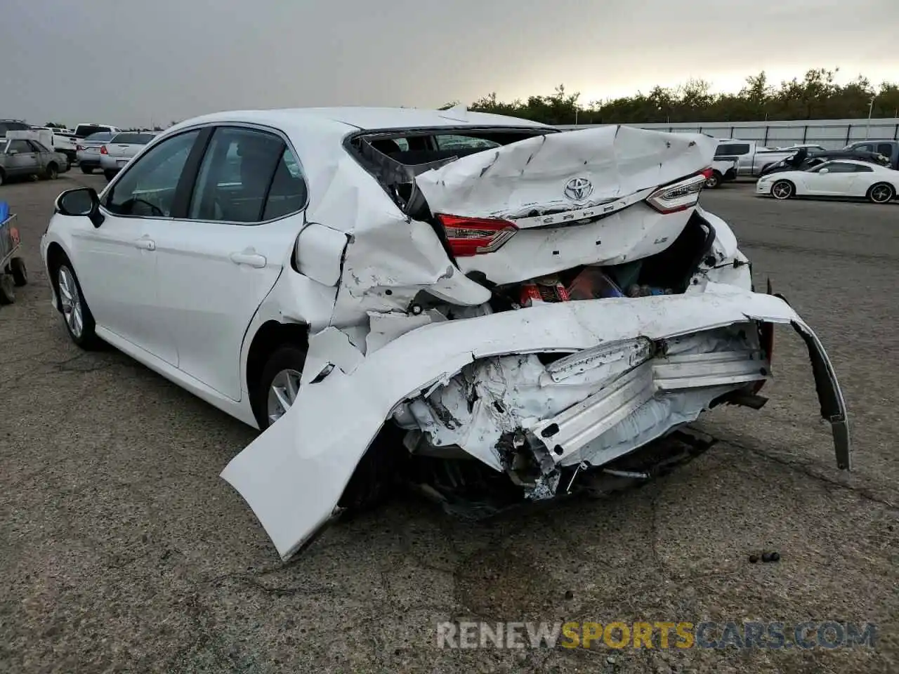 3 Photograph of a damaged car 4T1C11AK2LU994854 TOYOTA CAMRY 2020