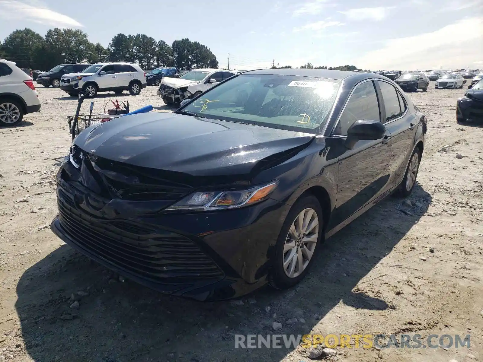 2 Photograph of a damaged car 4T1C11AK2LU997625 TOYOTA CAMRY 2020