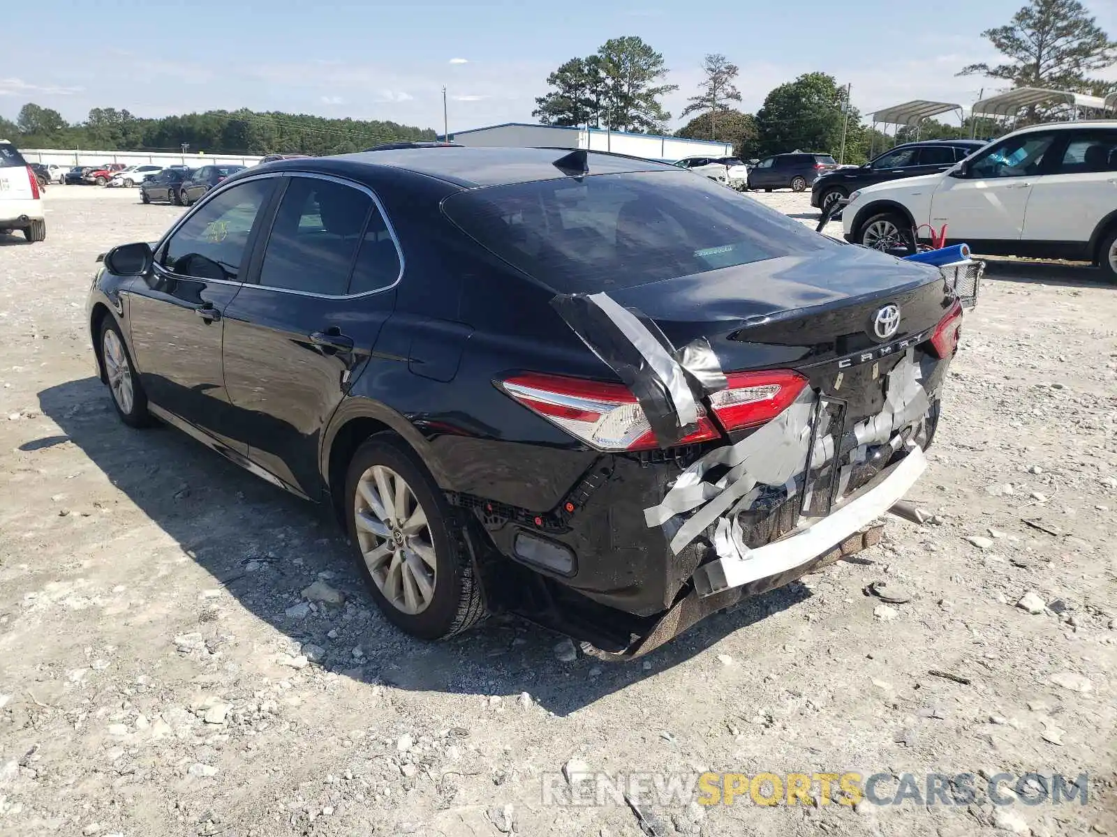 3 Photograph of a damaged car 4T1C11AK2LU997625 TOYOTA CAMRY 2020