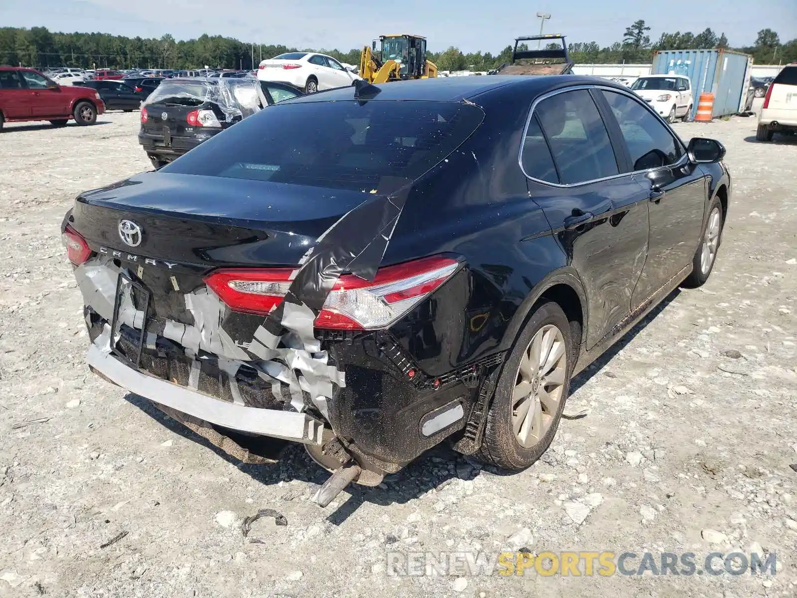 4 Photograph of a damaged car 4T1C11AK2LU997625 TOYOTA CAMRY 2020