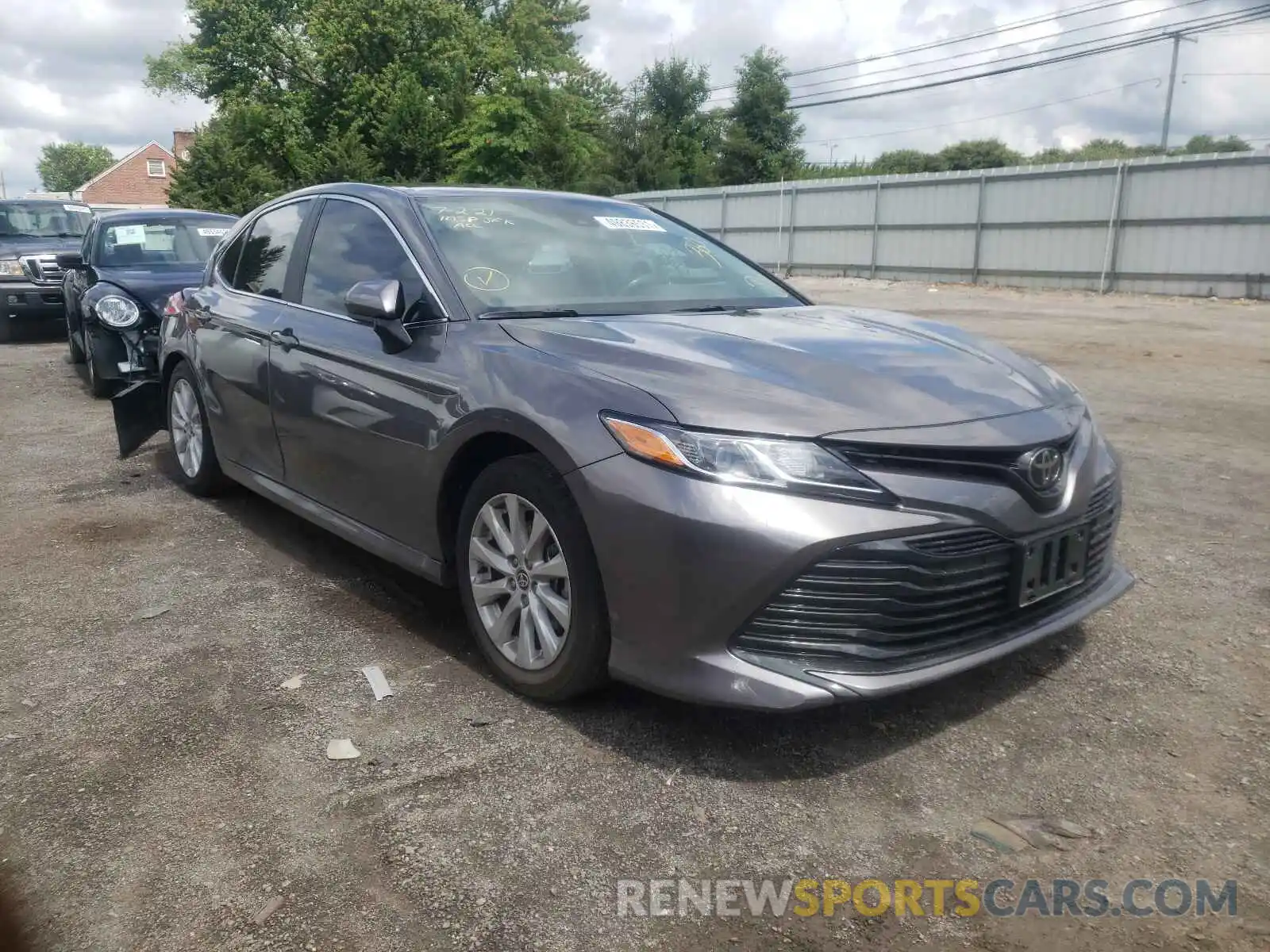 1 Photograph of a damaged car 4T1C11AK2LU999519 TOYOTA CAMRY 2020