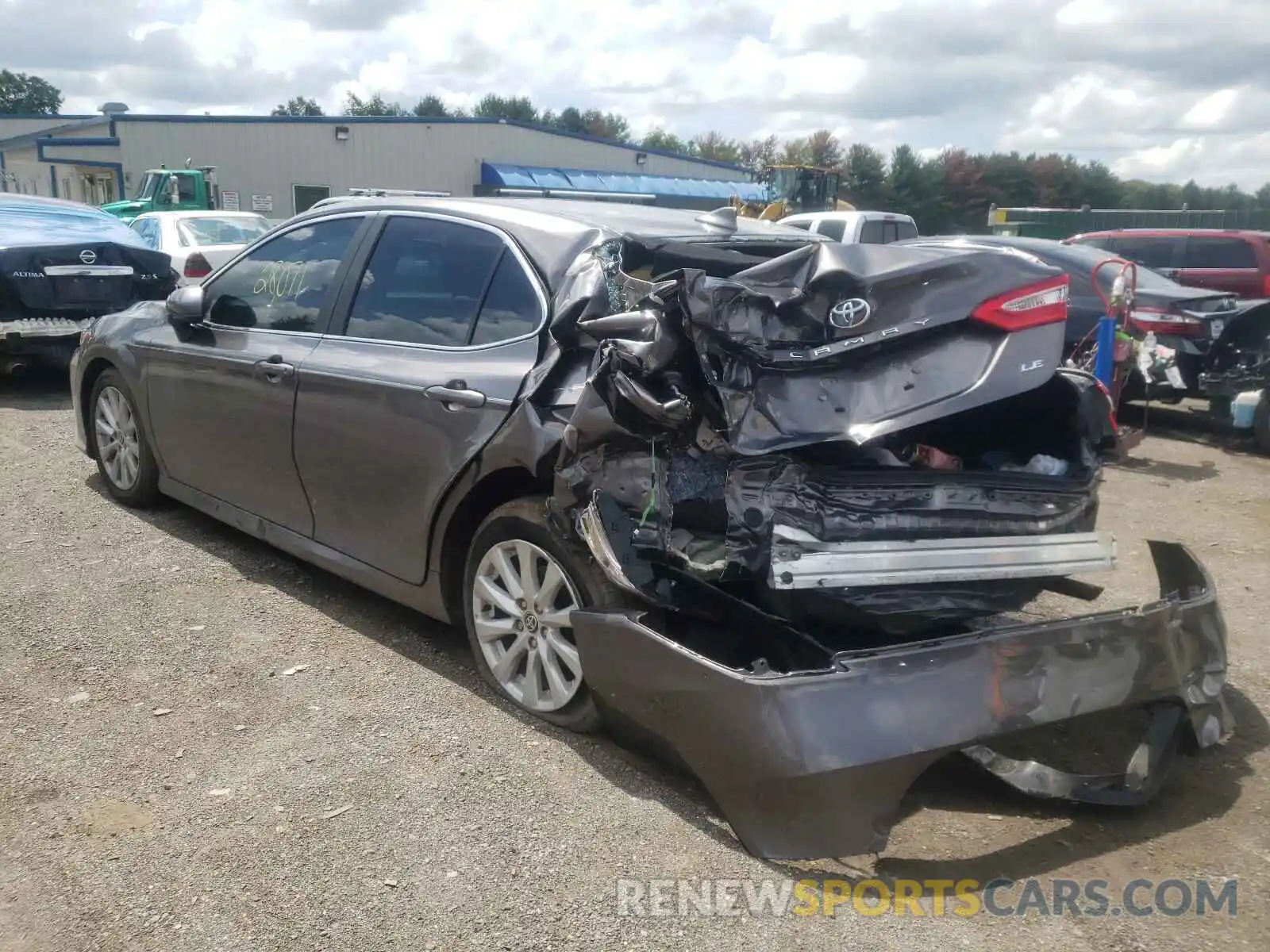 3 Photograph of a damaged car 4T1C11AK2LU999519 TOYOTA CAMRY 2020