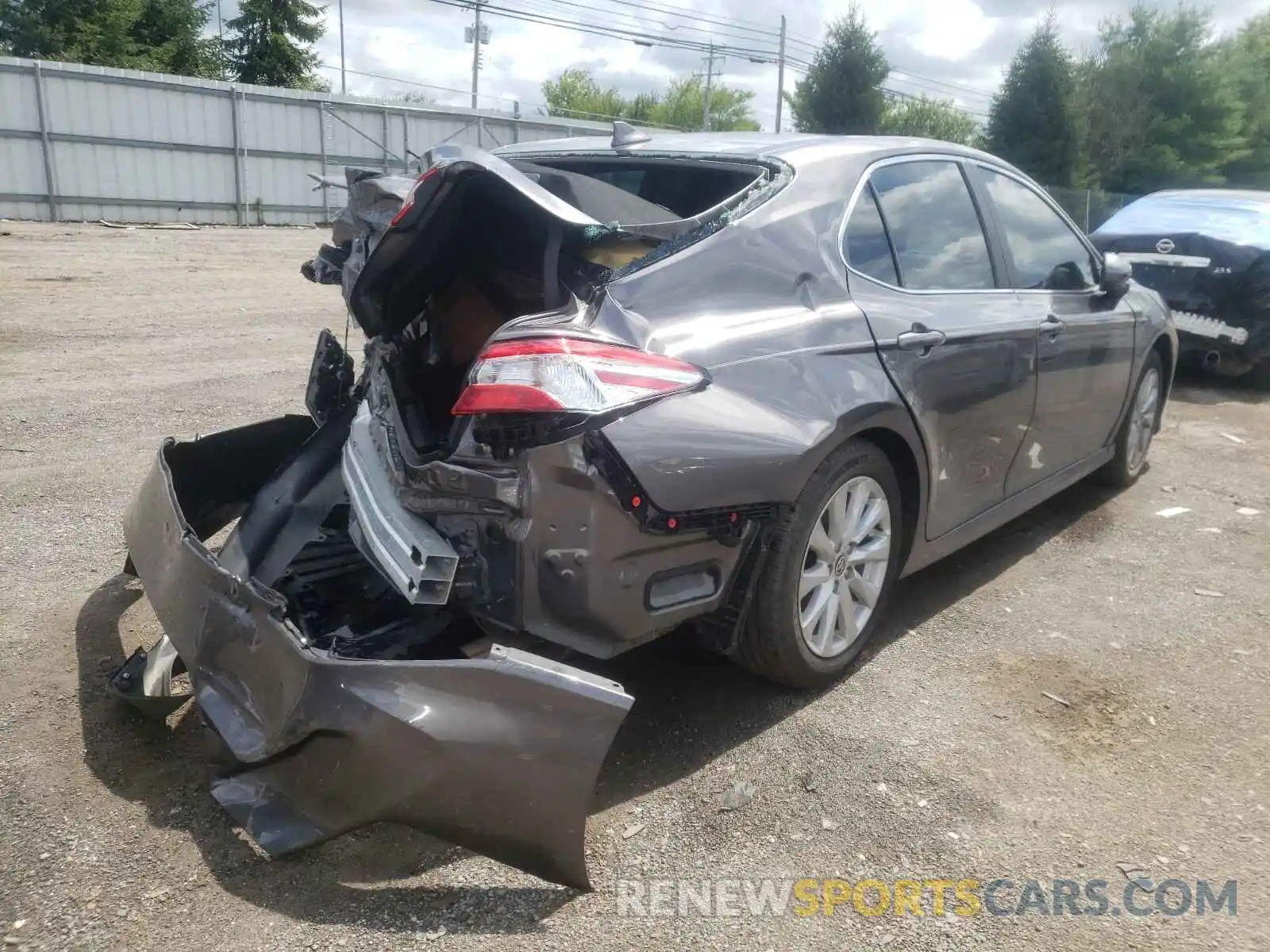 4 Photograph of a damaged car 4T1C11AK2LU999519 TOYOTA CAMRY 2020