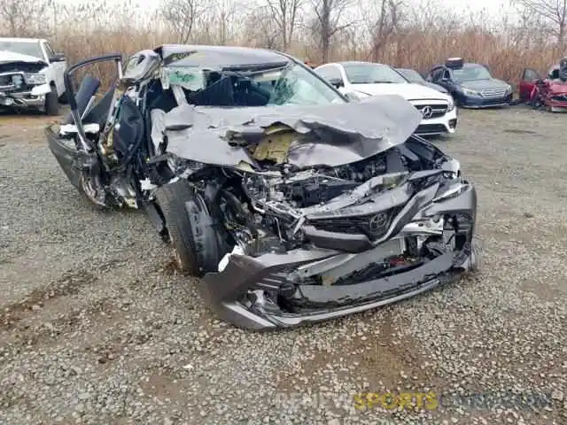 1 Photograph of a damaged car 4T1C11AK3LU305632 TOYOTA CAMRY 2020