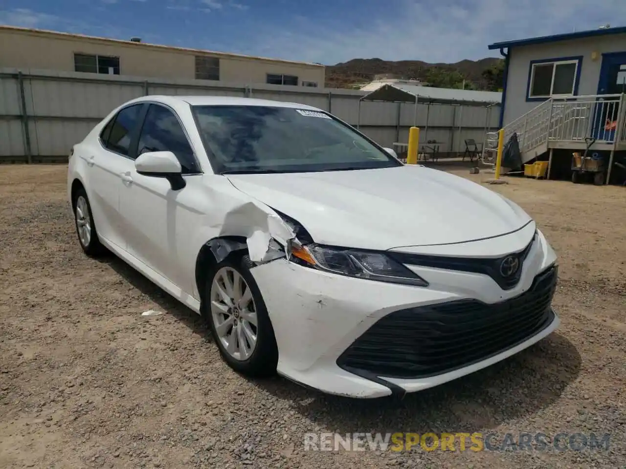 1 Photograph of a damaged car 4T1C11AK3LU309759 TOYOTA CAMRY 2020